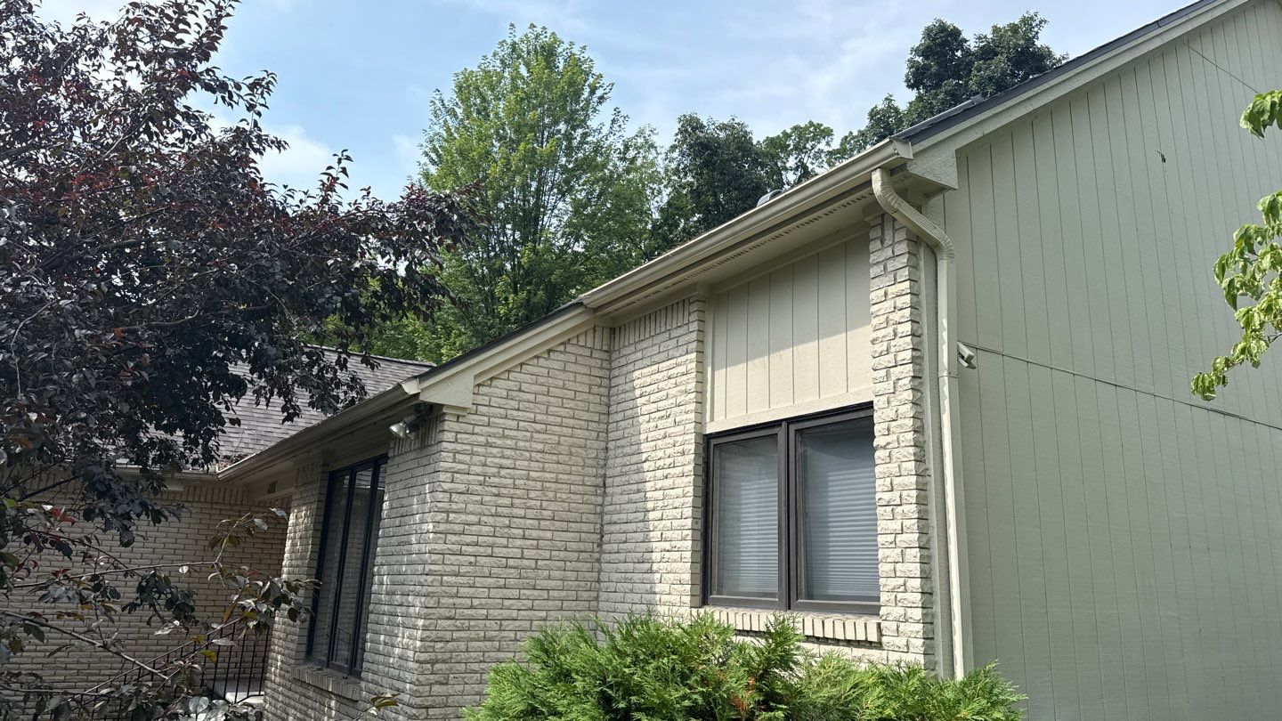 Roof Replacement using CertainTeed Landmark Weathered Wood by 180 Contractors