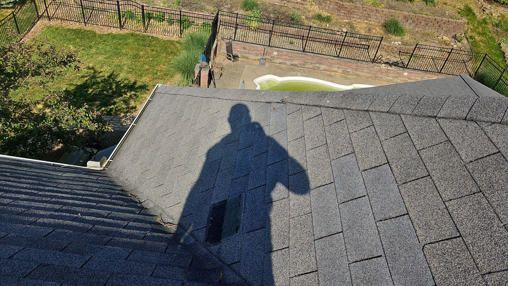 ATLAS PINNACLE COLOR: HEARTHSTONE by Eagle Eye Roofing