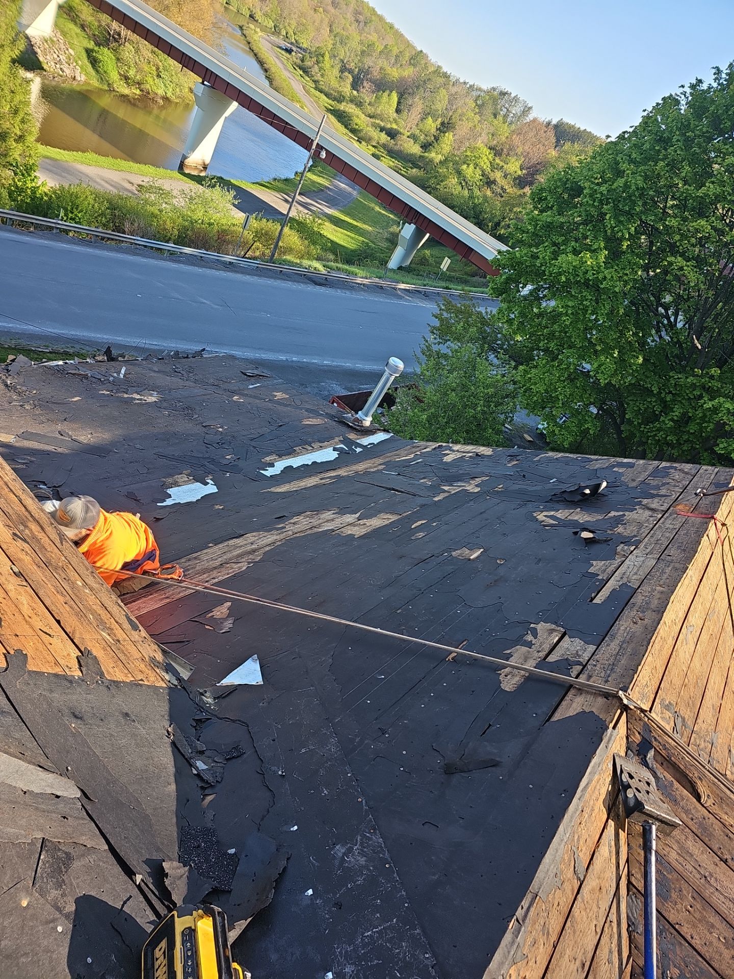 Roof Replacement Landmark PRO Charcoal Black by Winchester Roofing