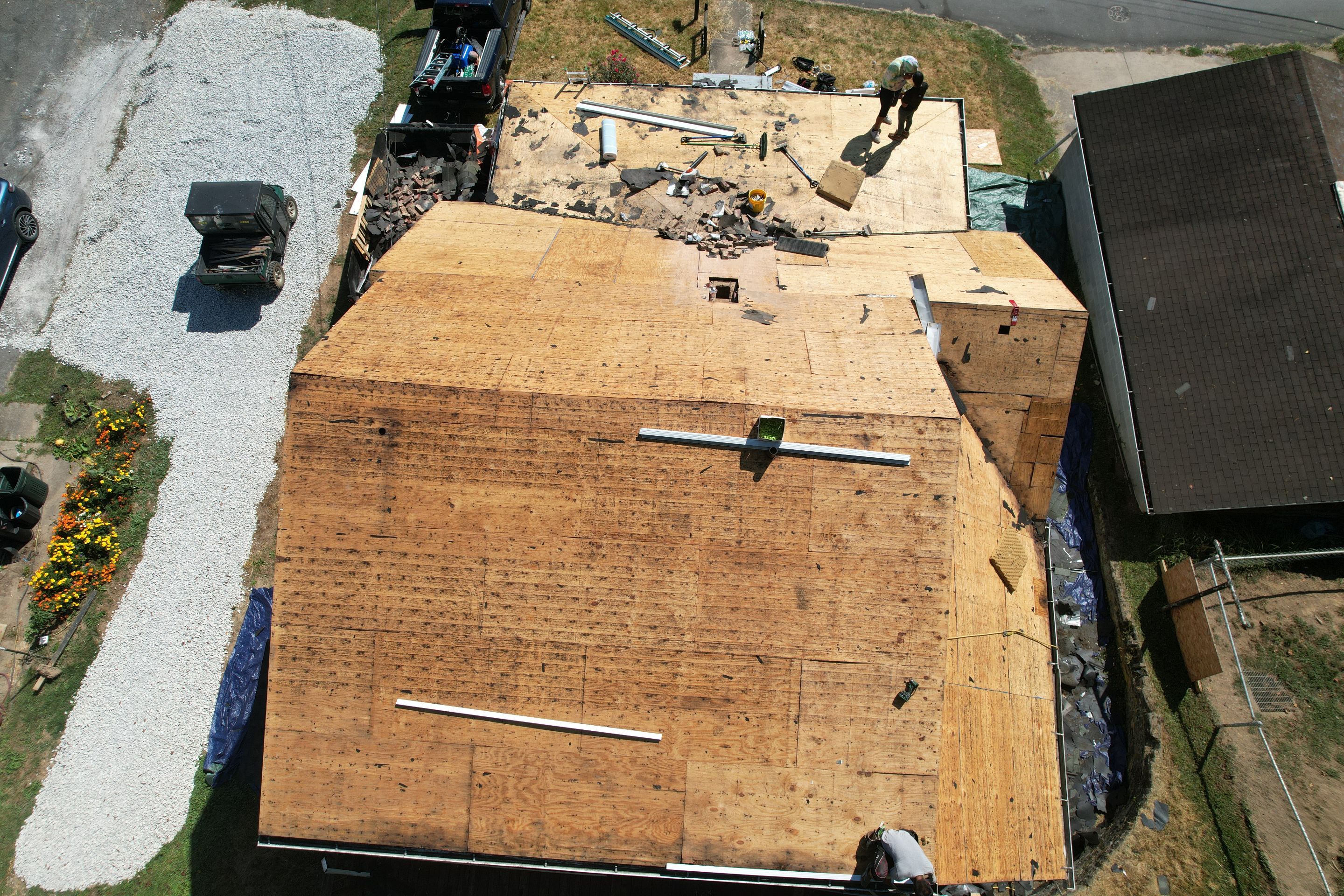 Residential Roofing Installation using GAF Timberline HDZ Biscayne Blue by Rainstoppers Roofing