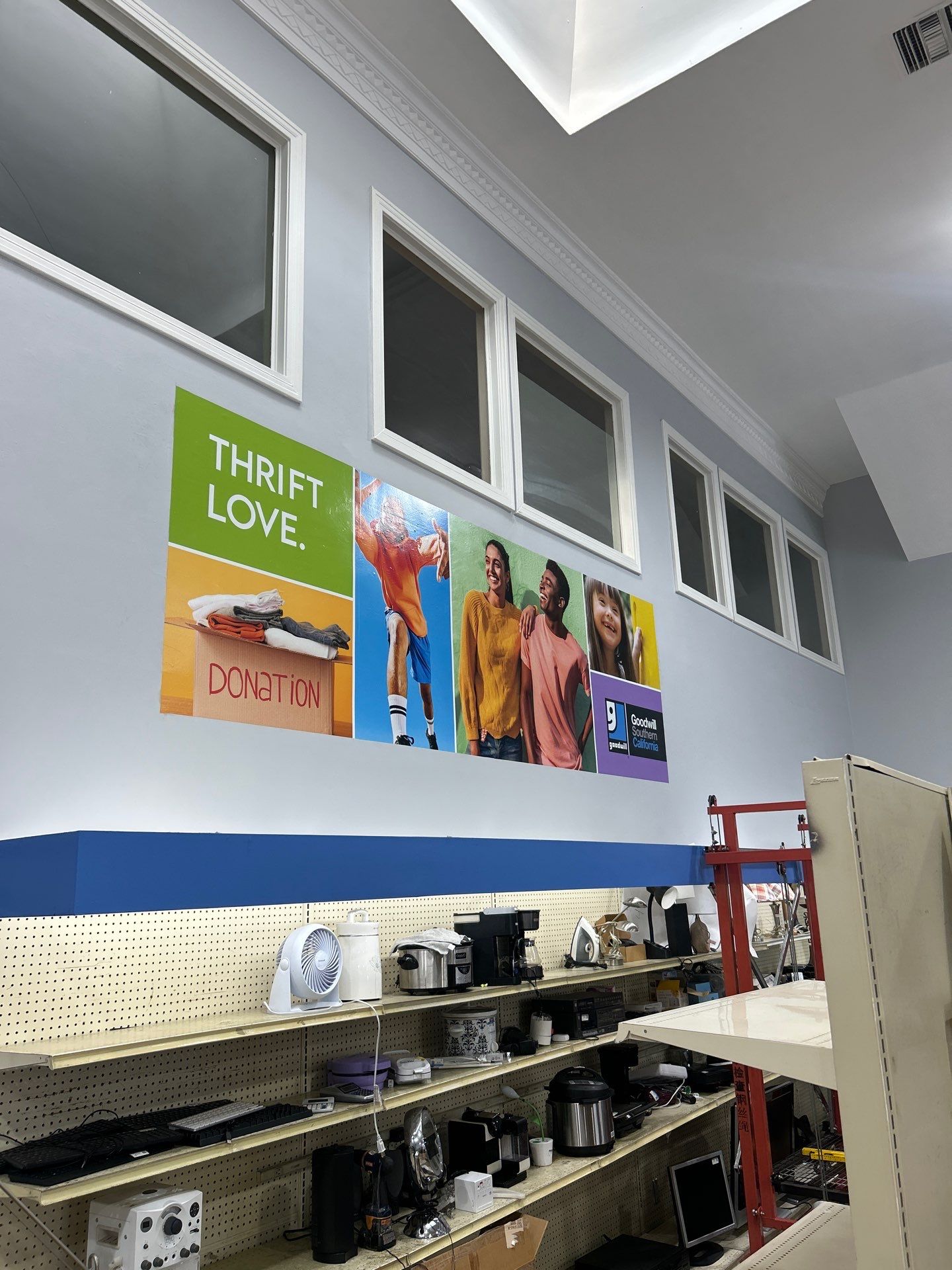 Project in Los Angeles by Golden State Signs