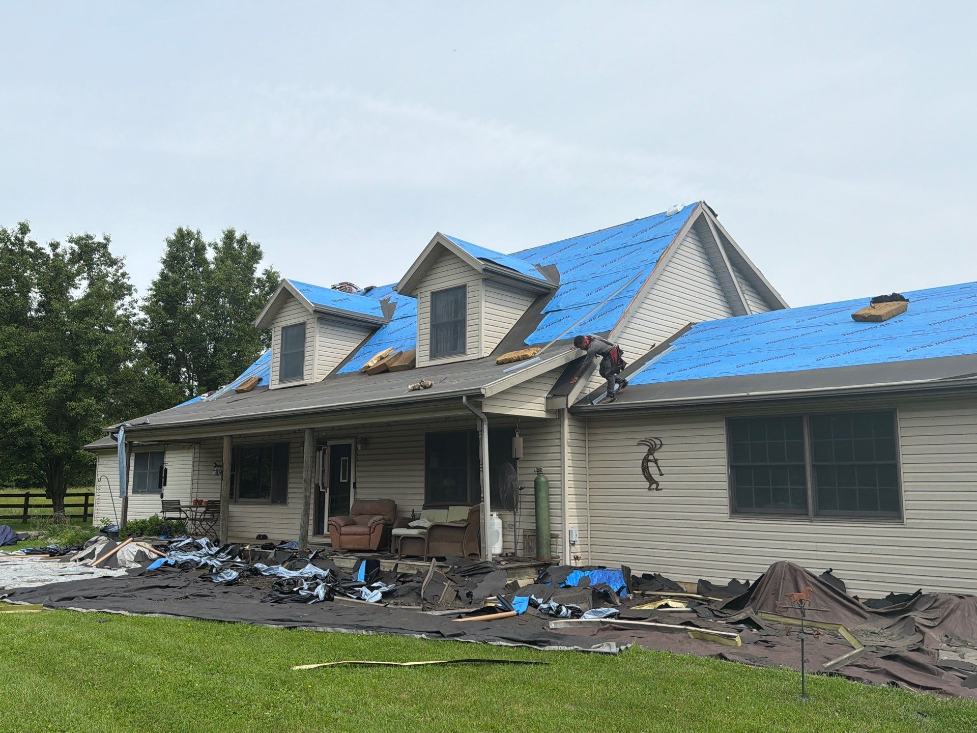 Residential Roof Replacement and Siding Installation in Franklin, OH by XPRO ELITE LLC