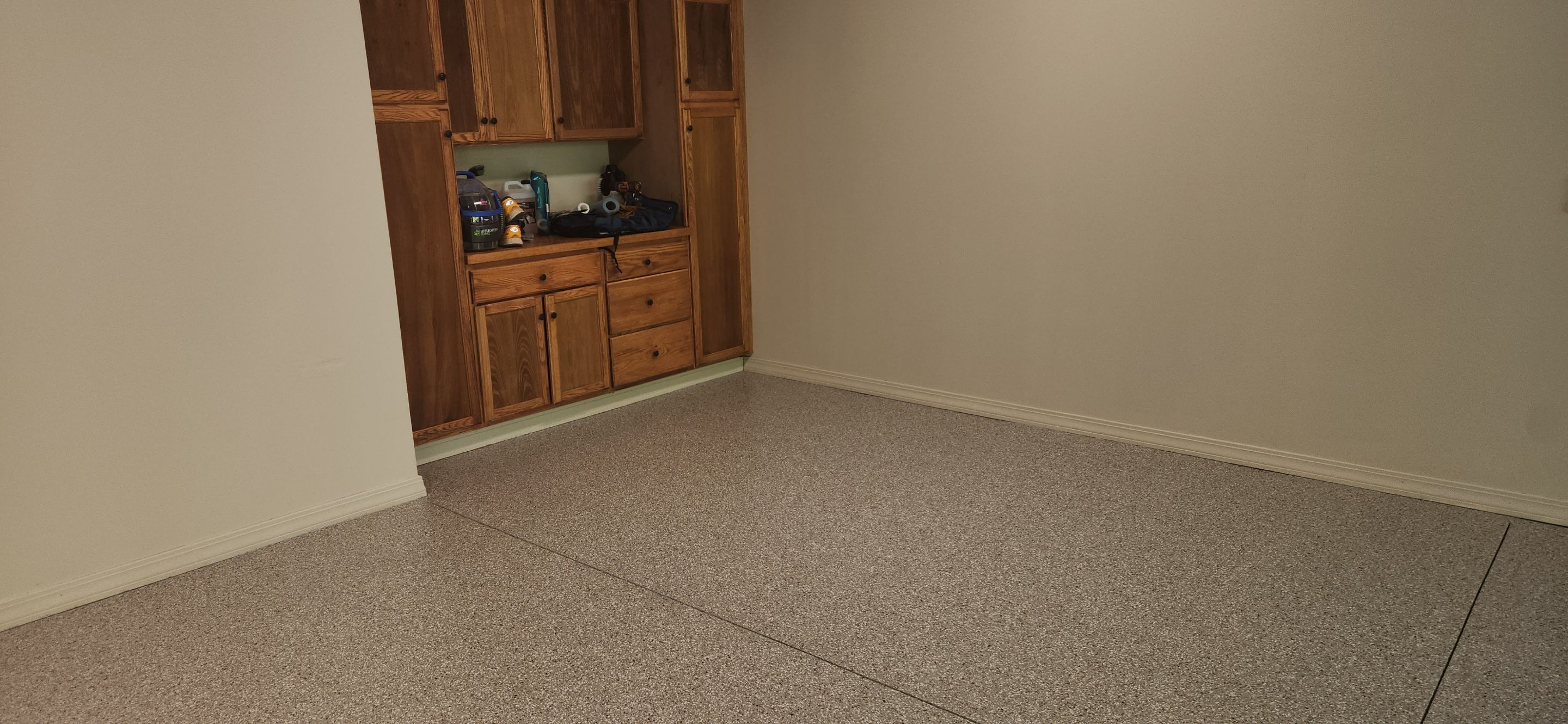 Garage using Creekbed by Elite Floor Solutions