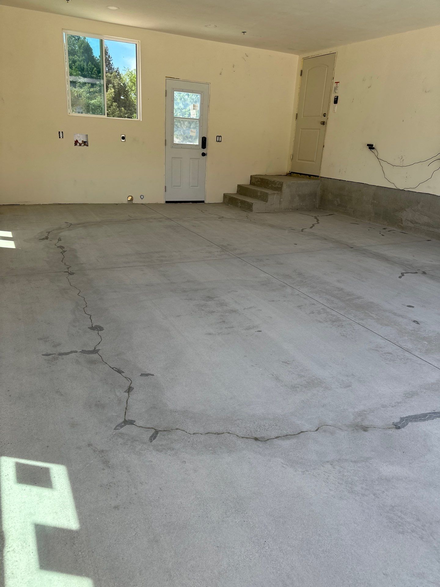 Mount Everest Polyurea Garage Floor Coating in Atascadero by MGP Coatings
