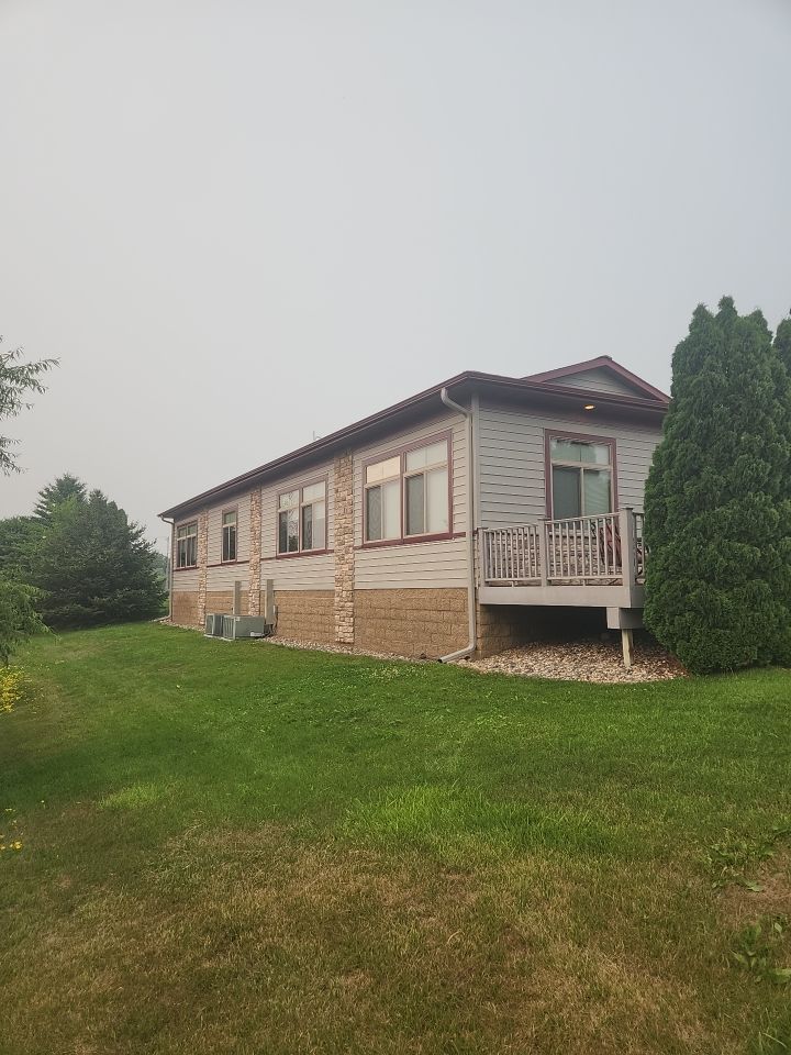 5" Gutters in Sauk Rapids by Next Level Seamless Gutters / Exteriors Inc.