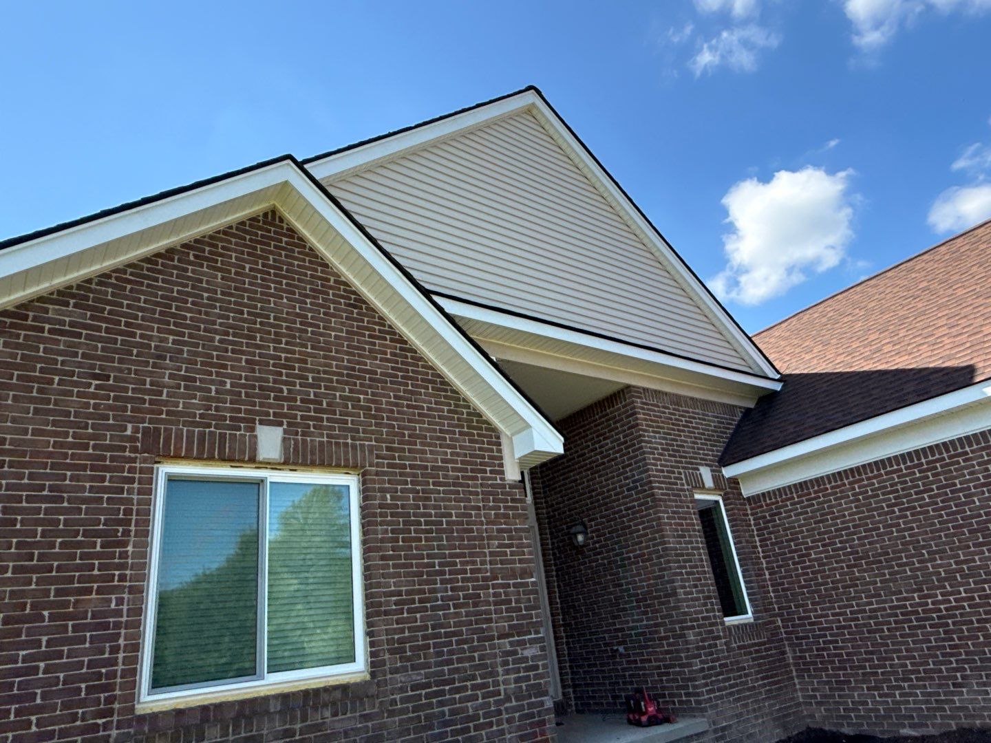 Siding Replacement using Alside D4 Odyssey-Plus Dutchlap Tuscan Clay by 180 Contractors