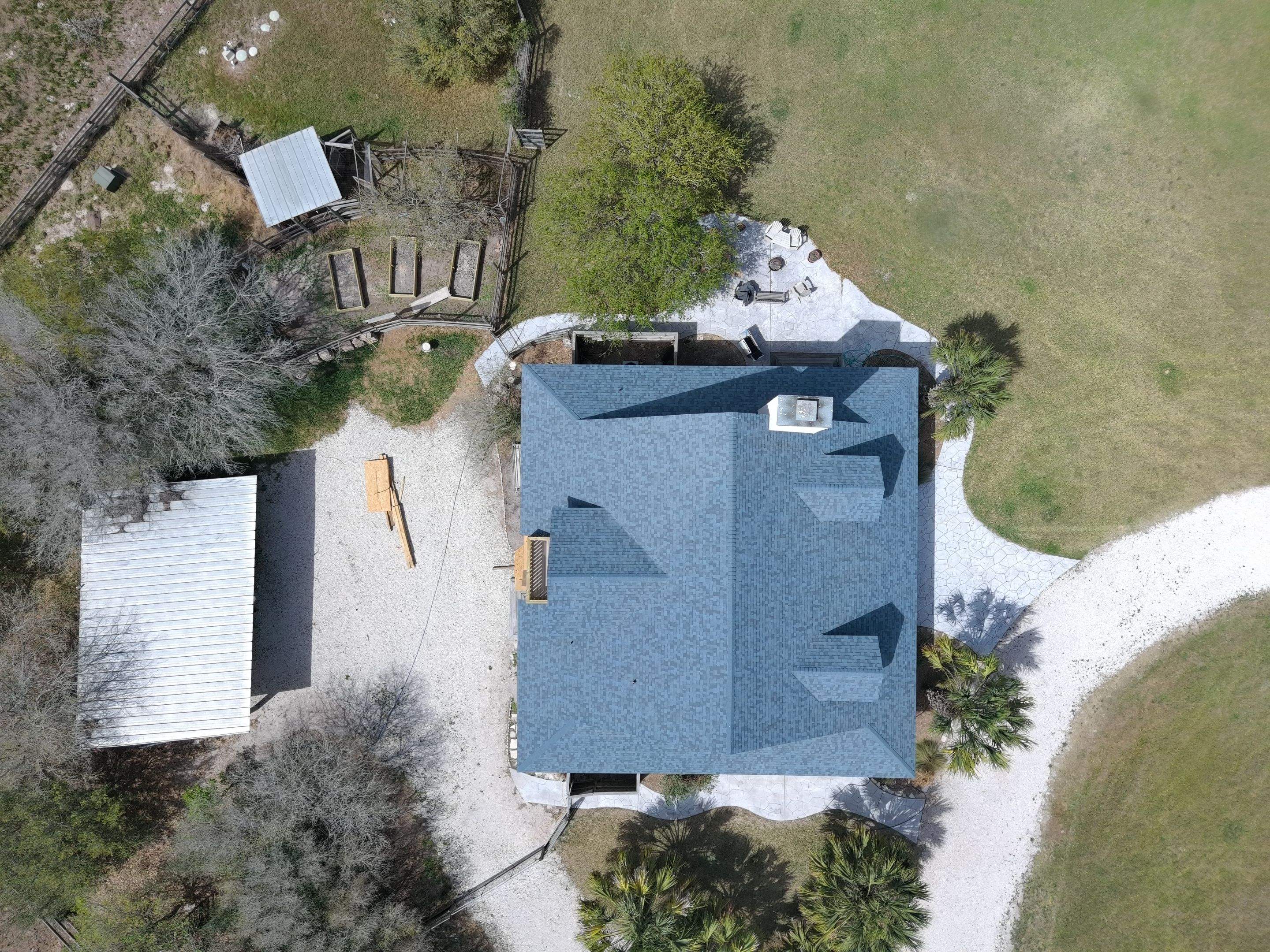 Long Horn Retreat by Bayfront Roofing and Construction