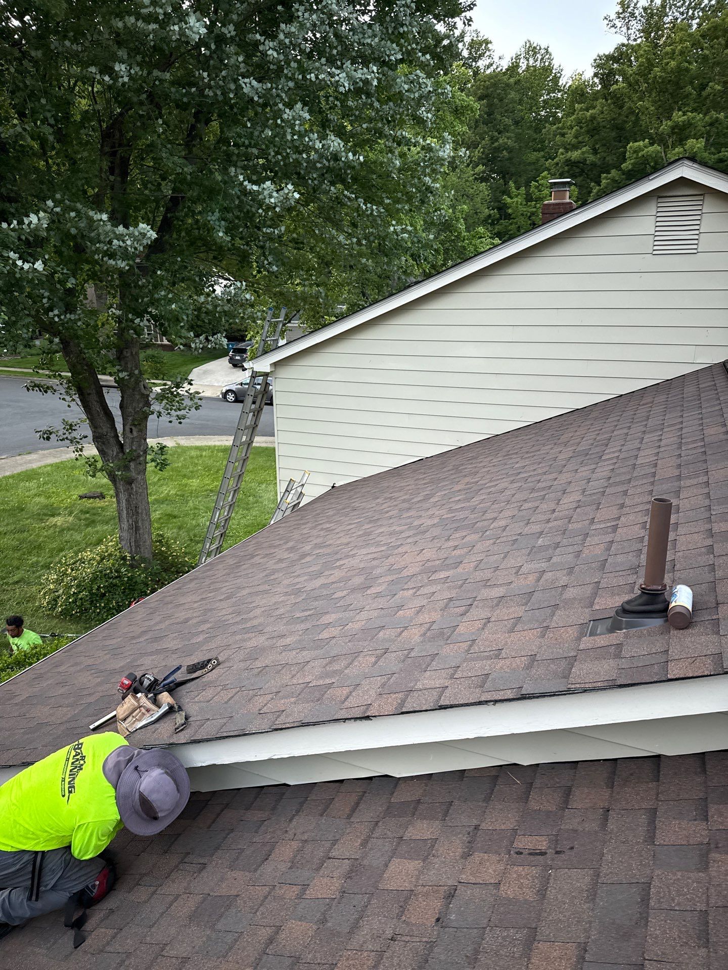 West Springfield: Residential Roof Replacement with CertainTeed Landmark in Heather Blend by RM Banning, Inc.