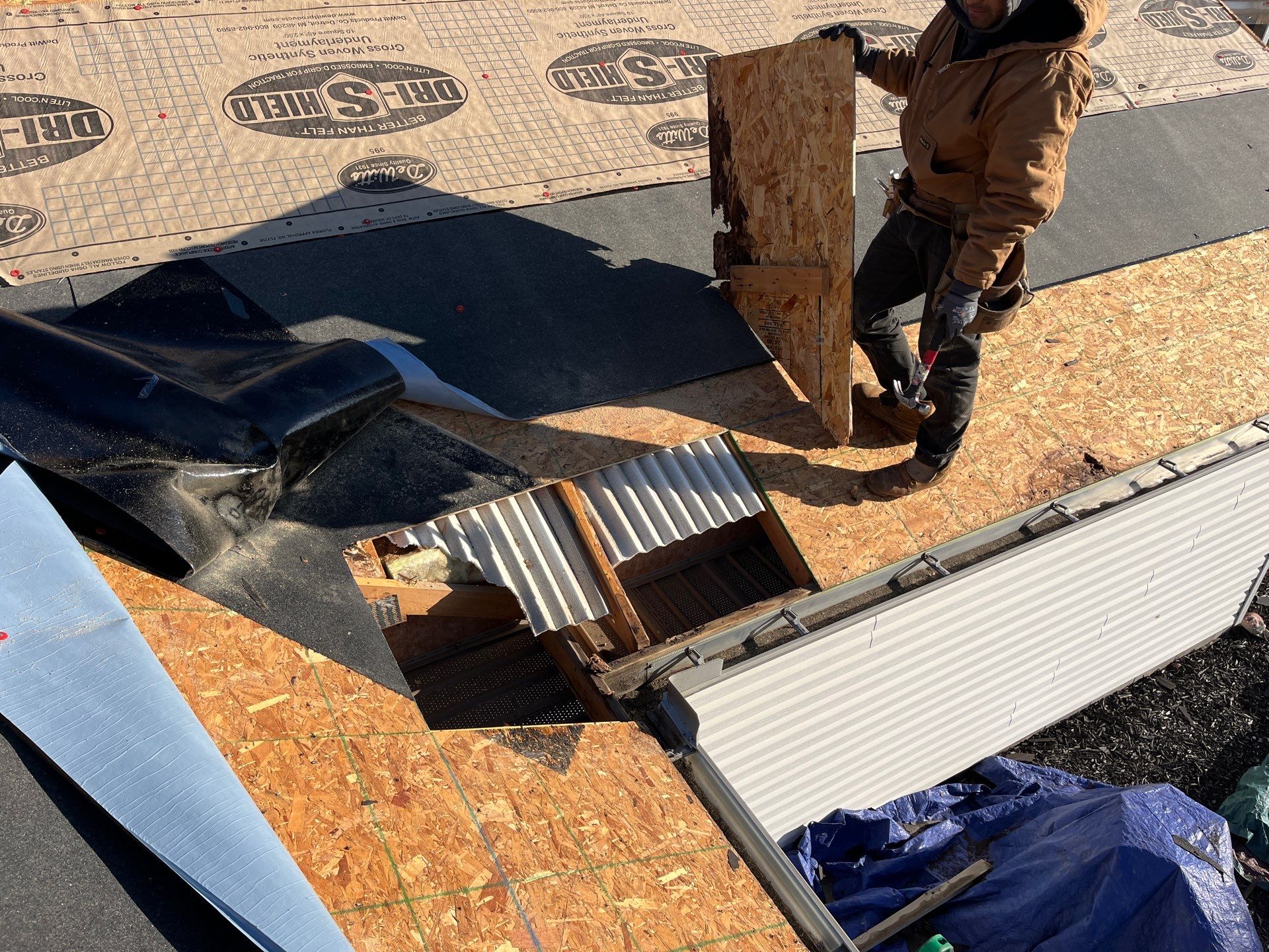 Residential Roofing Installation using CertainTeed Landmark Weathered Wood by Nitro Roofing and Construction