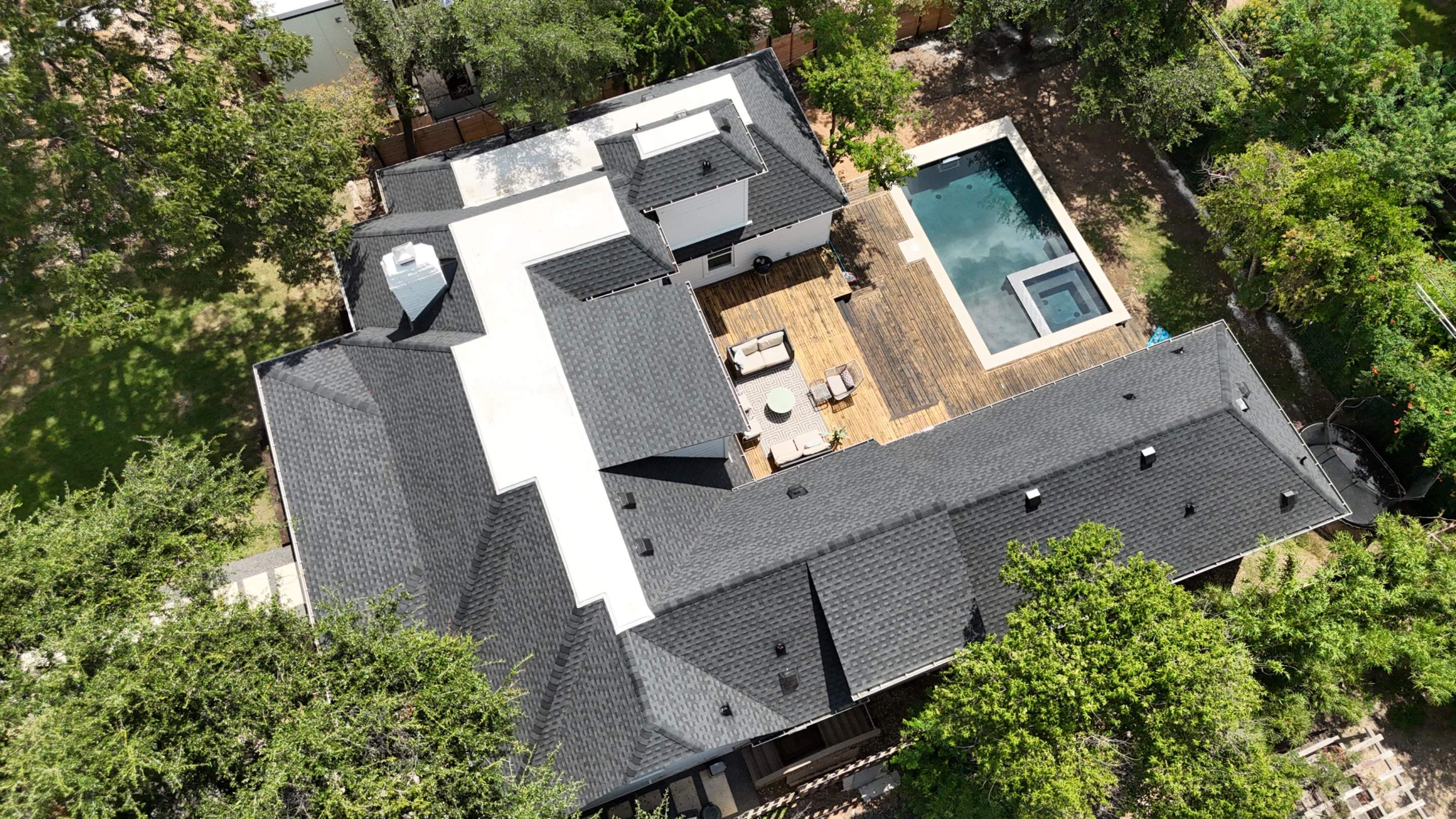 Charcoal - GAF Timberline HDZ by RoofsOnly.com