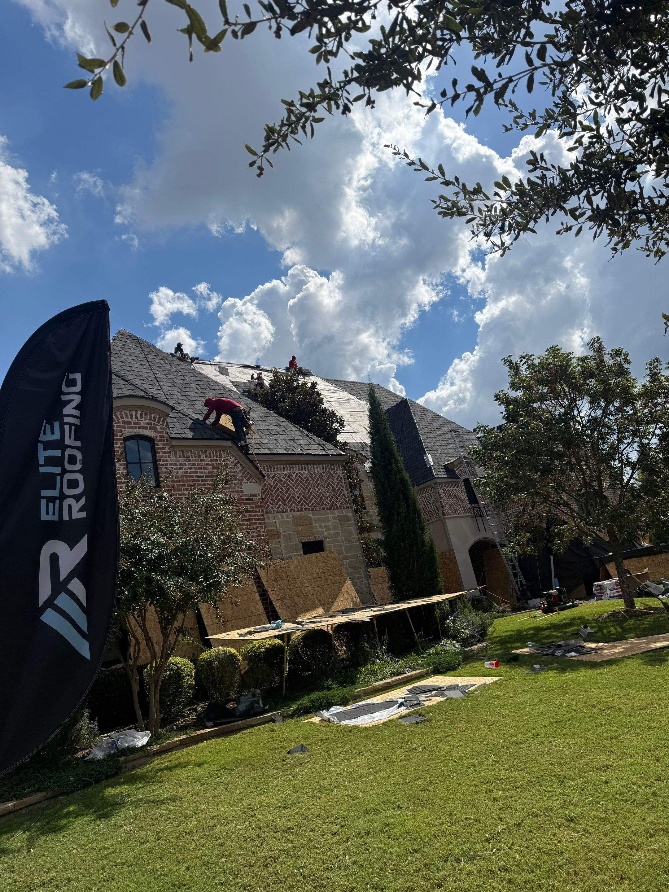 Residential Roof Replacement using CERTAINTEED BELMONT IR BLACK GRANITE by Elite Roofing LLC