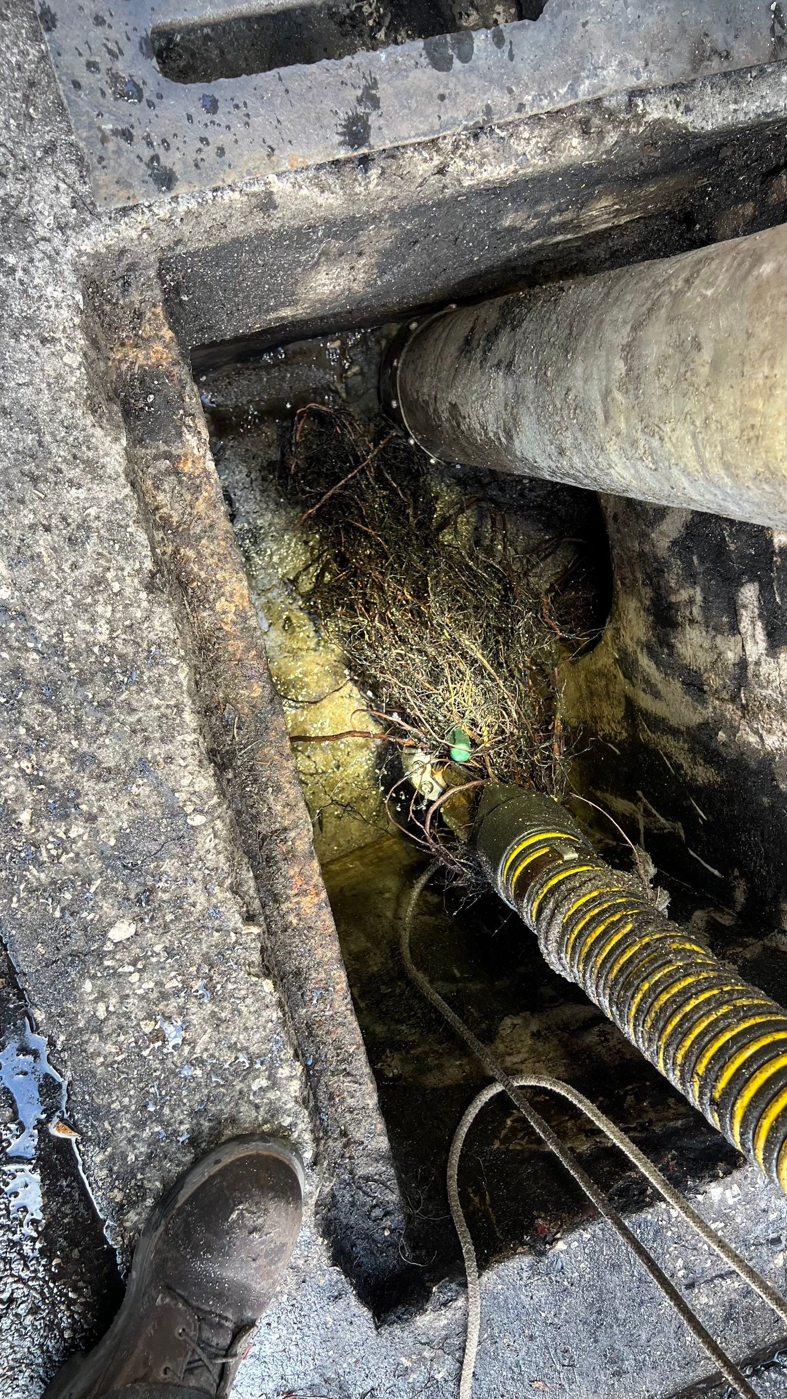 Apartment Complex Storm Water System Cleaning and Maintenance by APS Power & Water