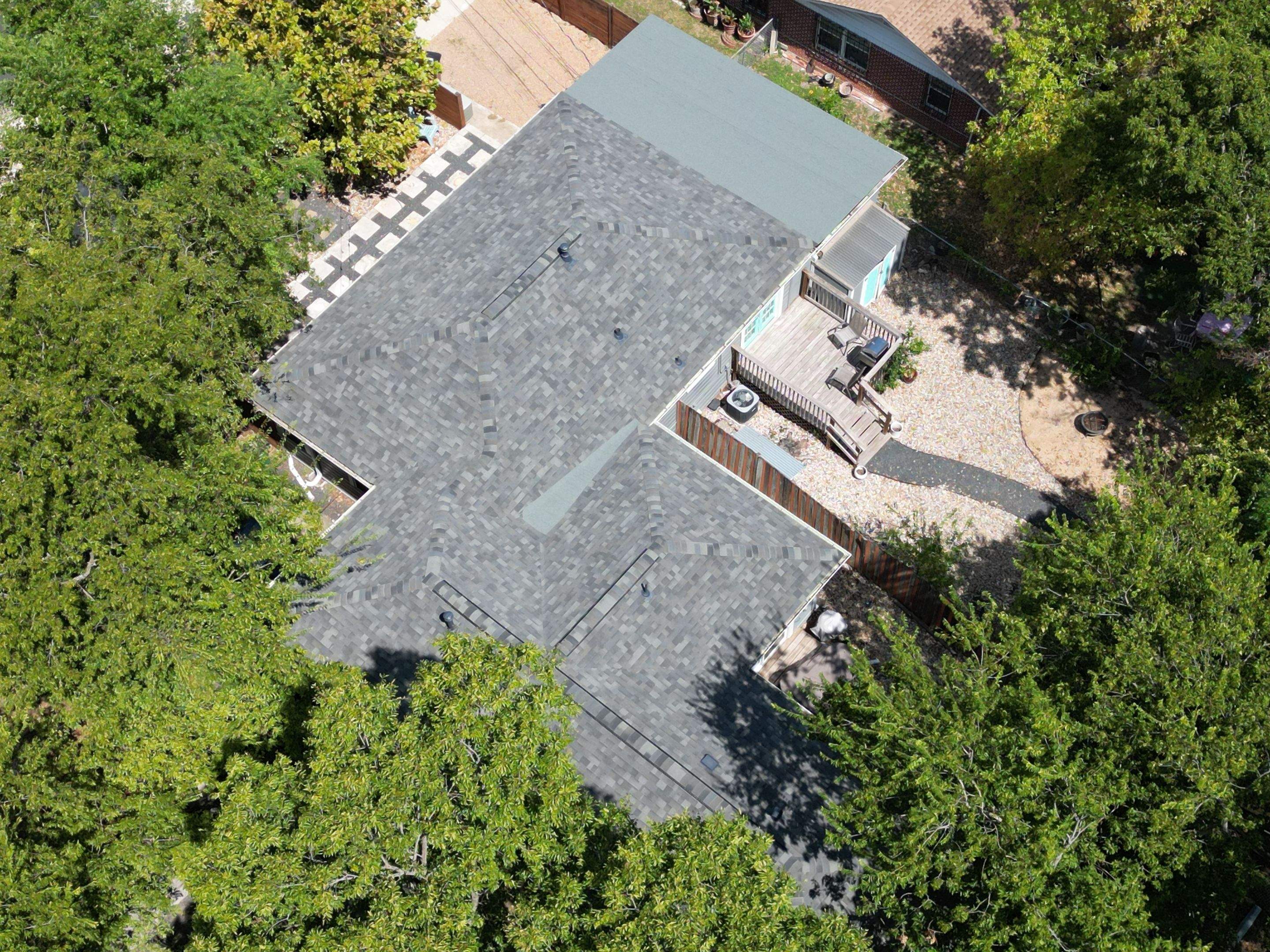 Storm Gray - Malarkey Vista by RoofsOnly.com