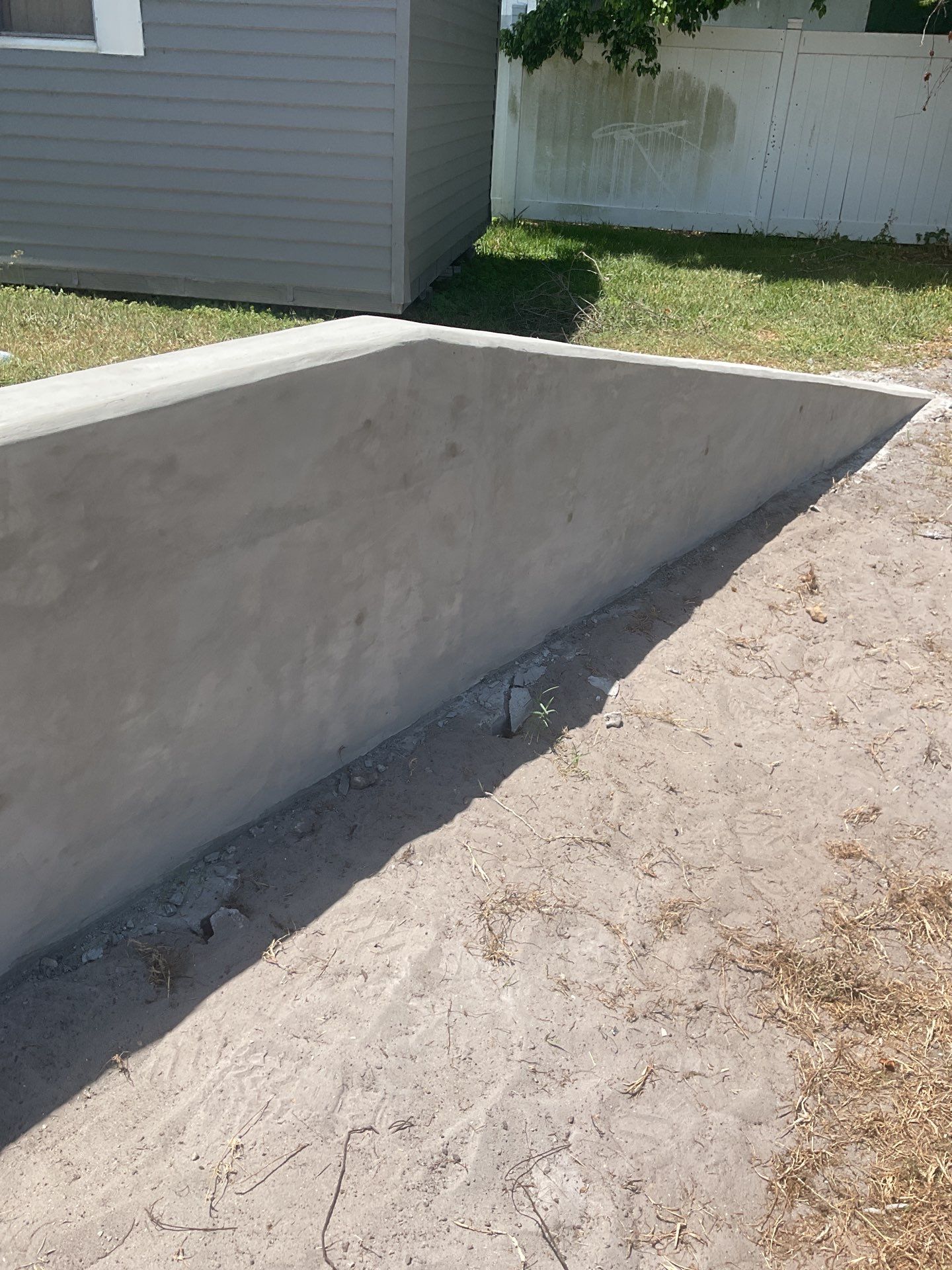 Custom Retaining Wall by Southern Gulf Construction