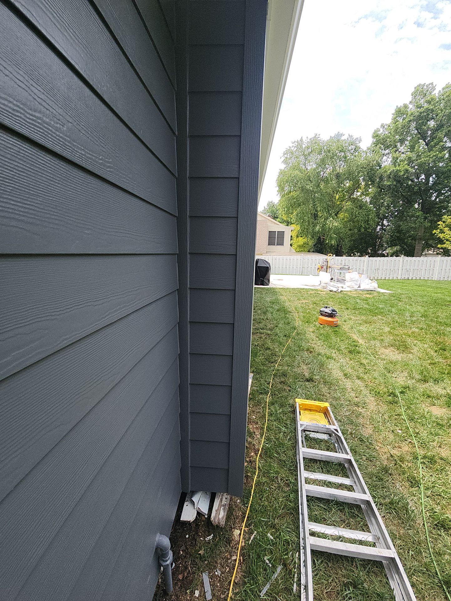 EEC Windows, Siding & Roofing featured photo.