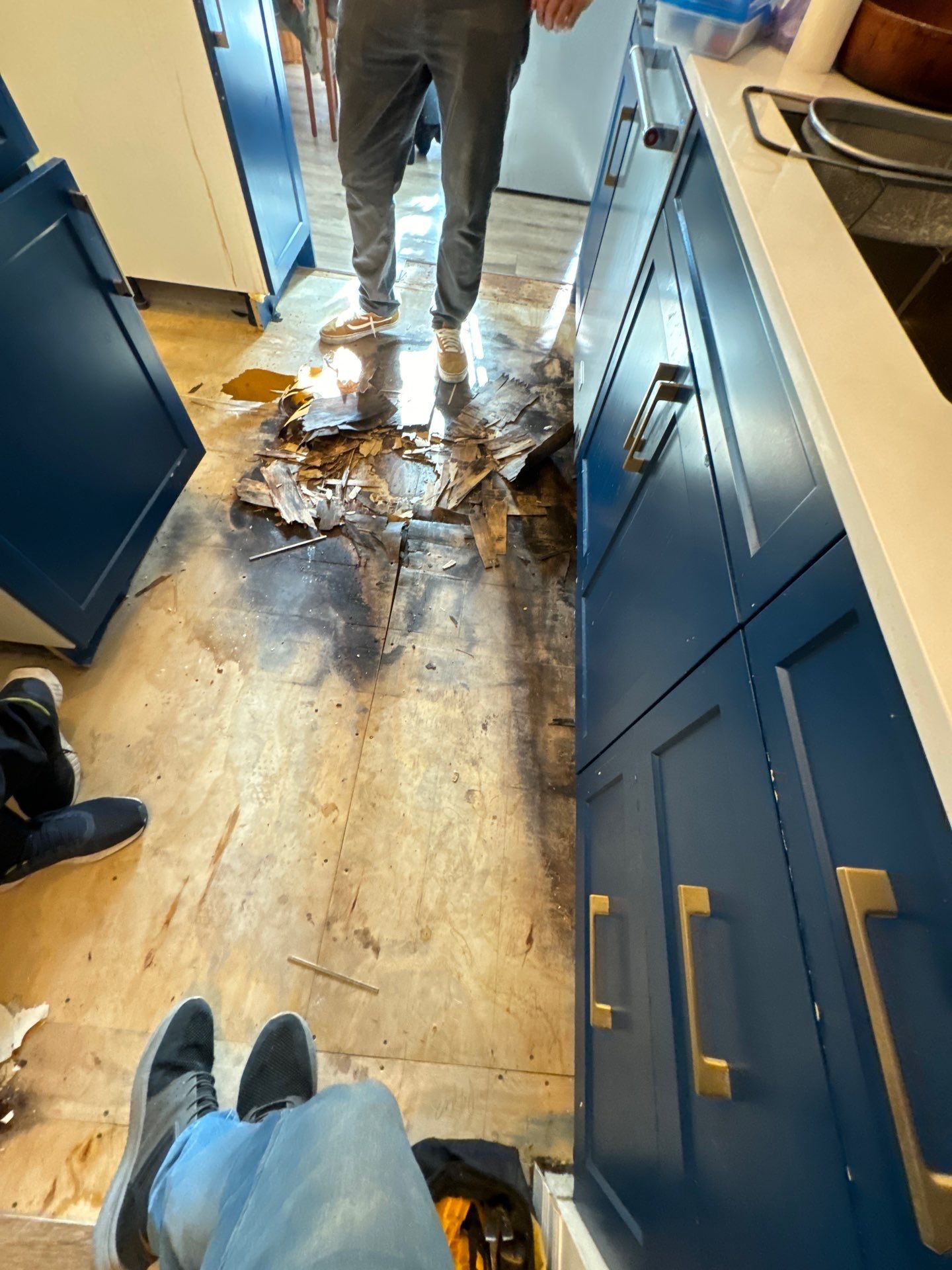 Kitchen Flooring & Bathroom Upgrade by YVR Construction Group