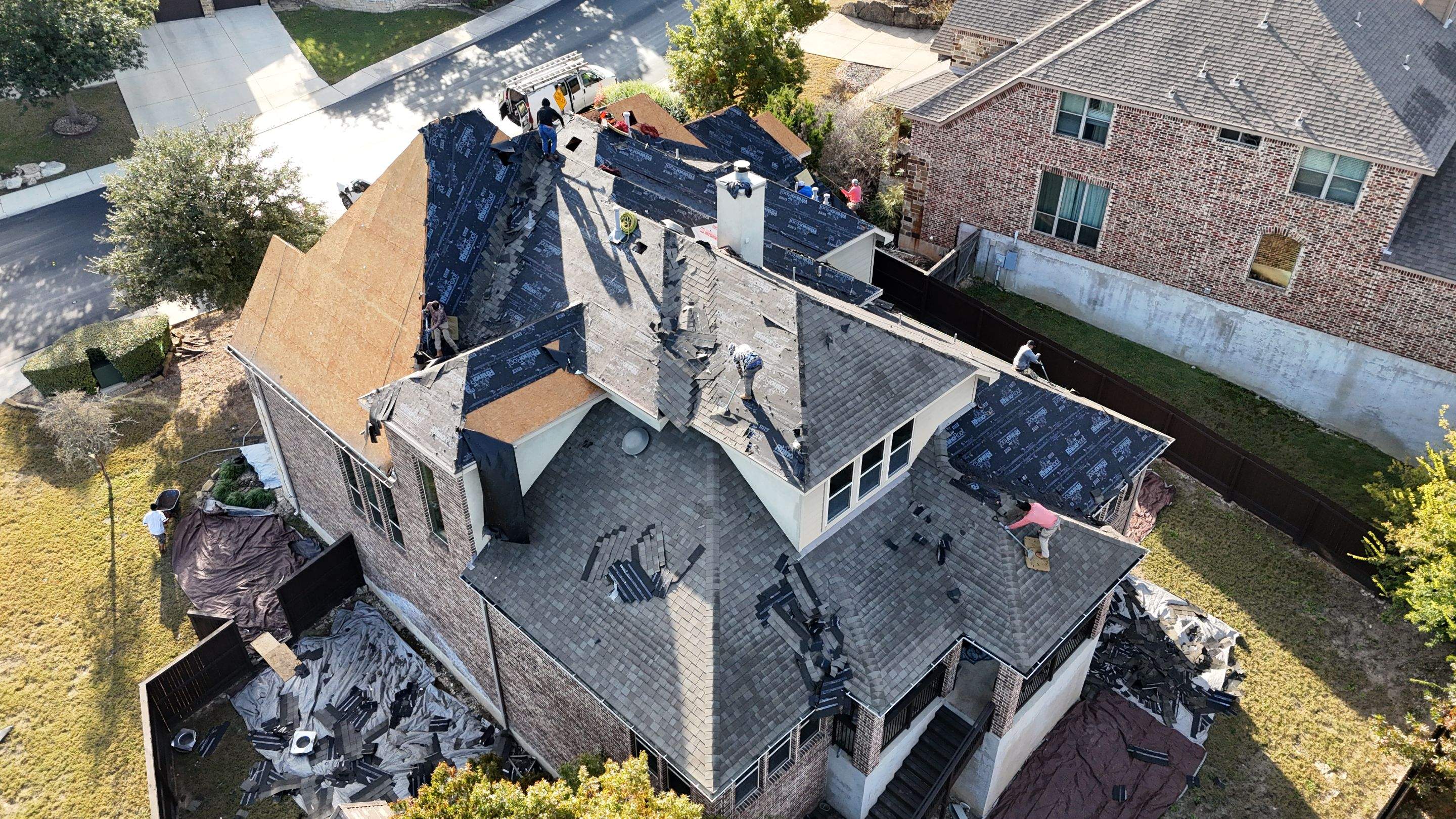GAF HDZ - Weathered Wood by Elite Roofing LLC