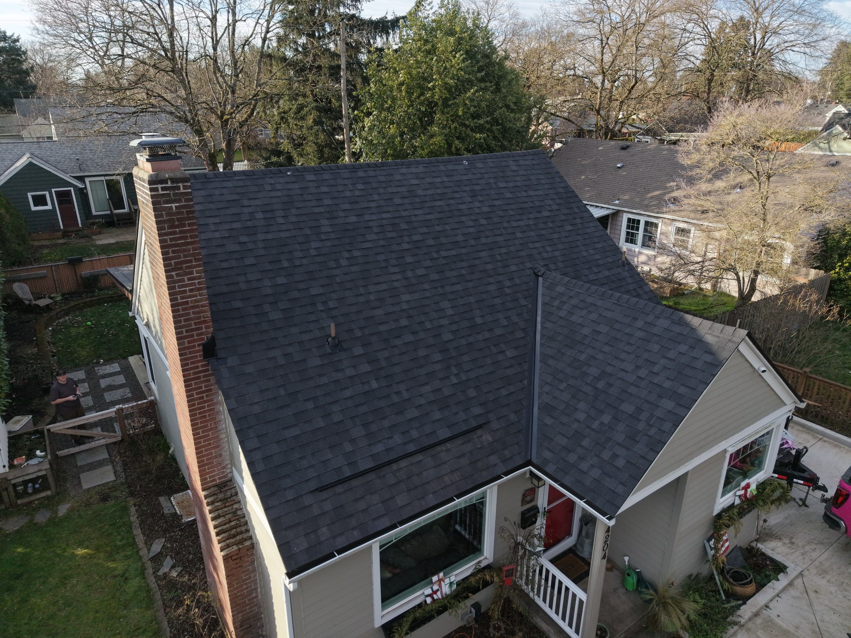 Onyx Black | Roof Replacement in Vancouver WA, 98660 by Valiant Roofing, LLC