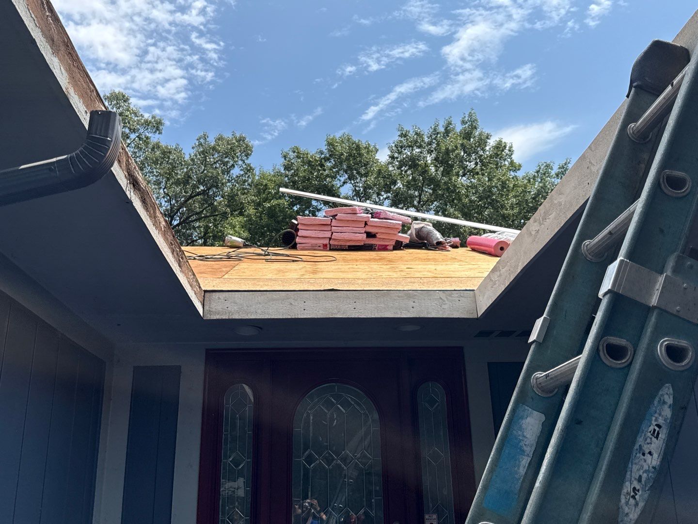 Roof Replacement using Owens Corning Tru Definitions by 180 Contractors