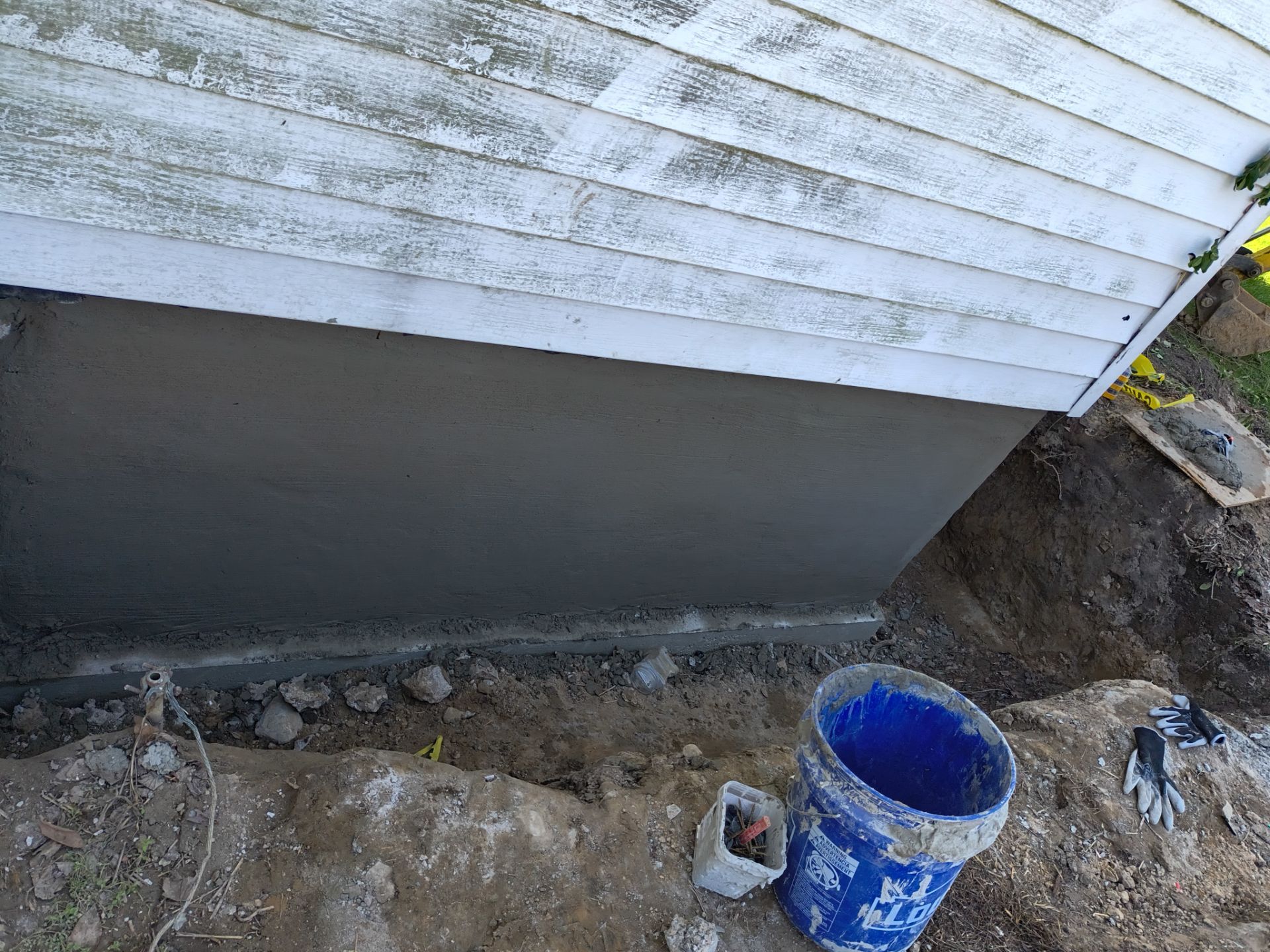 Crawl Space Interior/Exterior Waterproofing by Toledo Basement Repair 