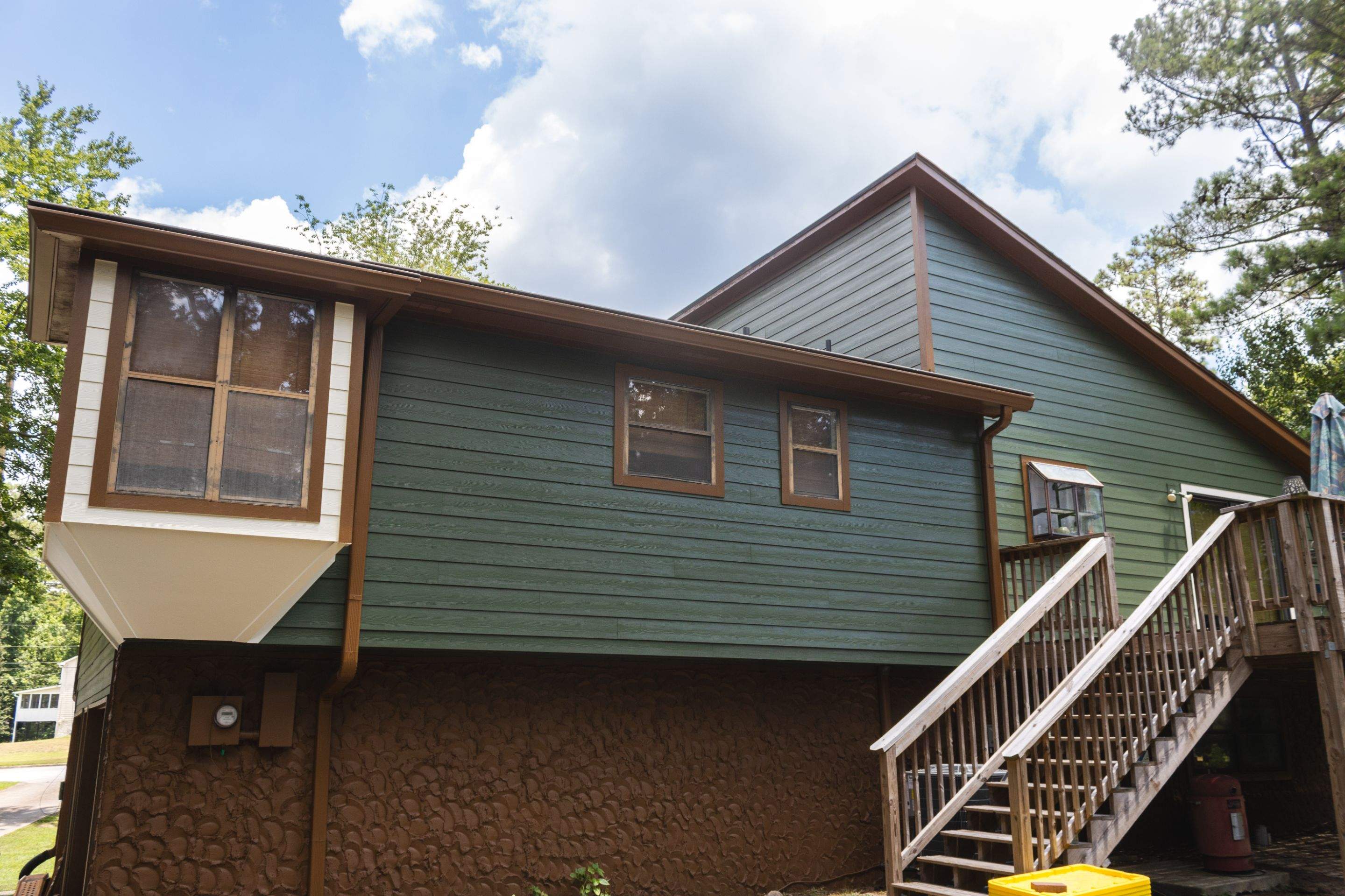 Snellville,GA Siding Replacement and Multi-Colored Exterior Painting by Nelson Exteriors