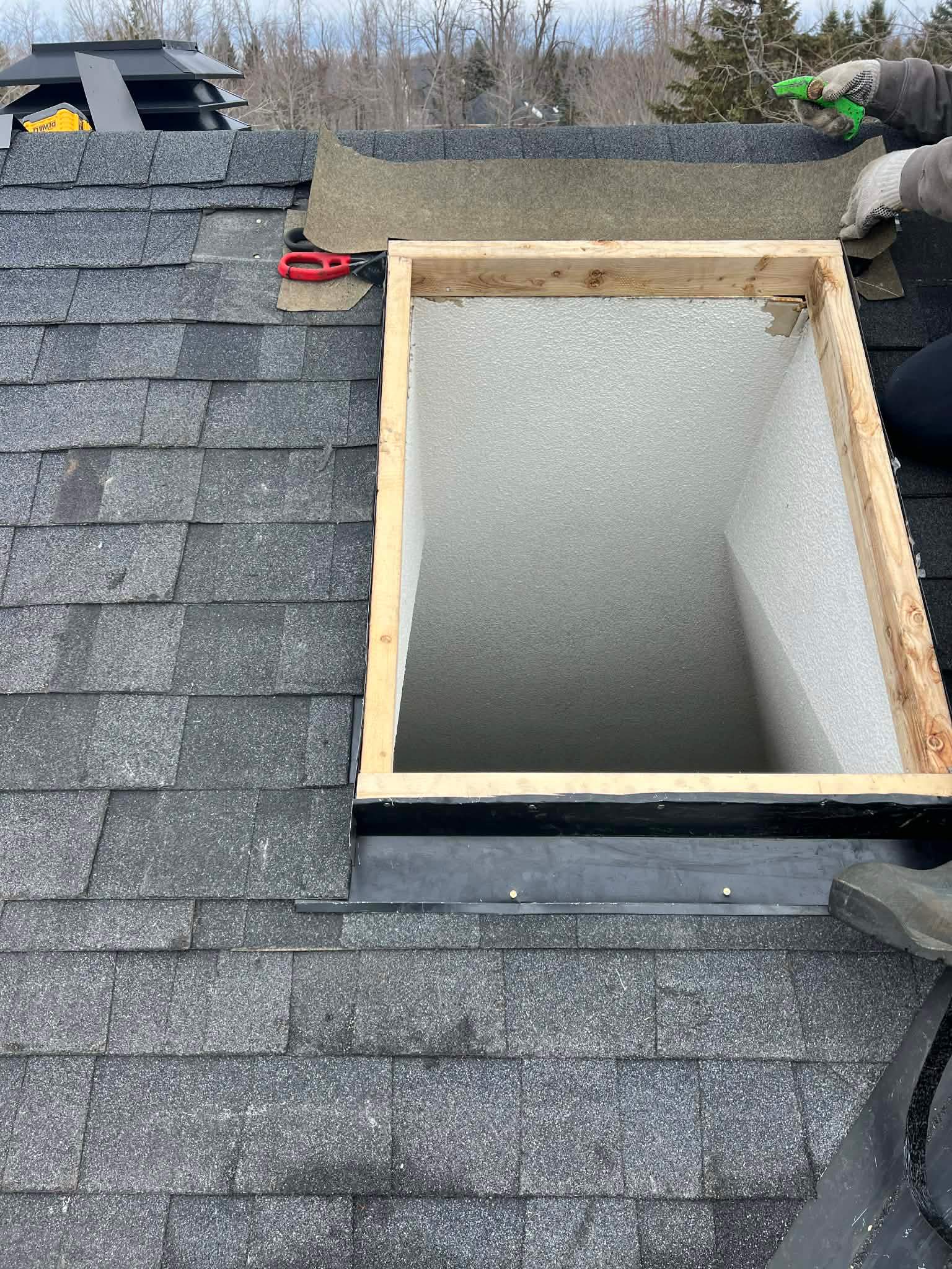 Velux Skylight Replacement in Oro-Medonte by Elsa Roofing
