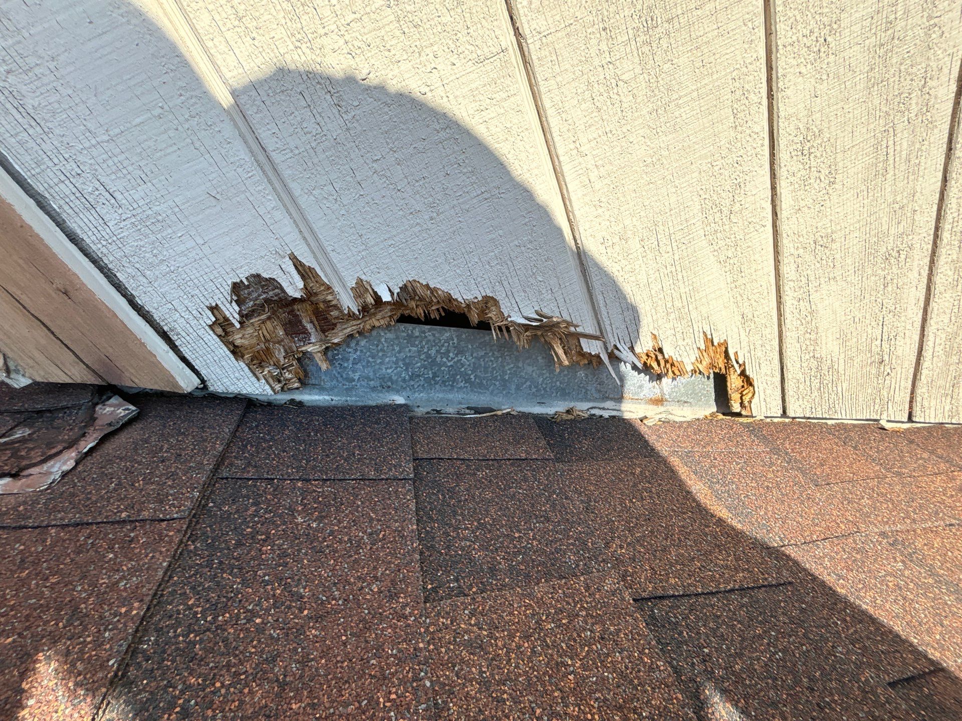 Siding Repair 78250 | Roof Repair | San Antonio Roofer by Rox Roofing