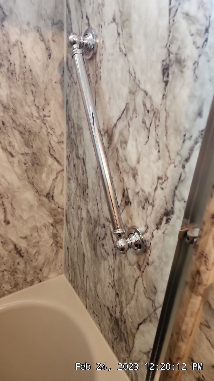 New Tub and Walls by BathPlanet SW Virginia