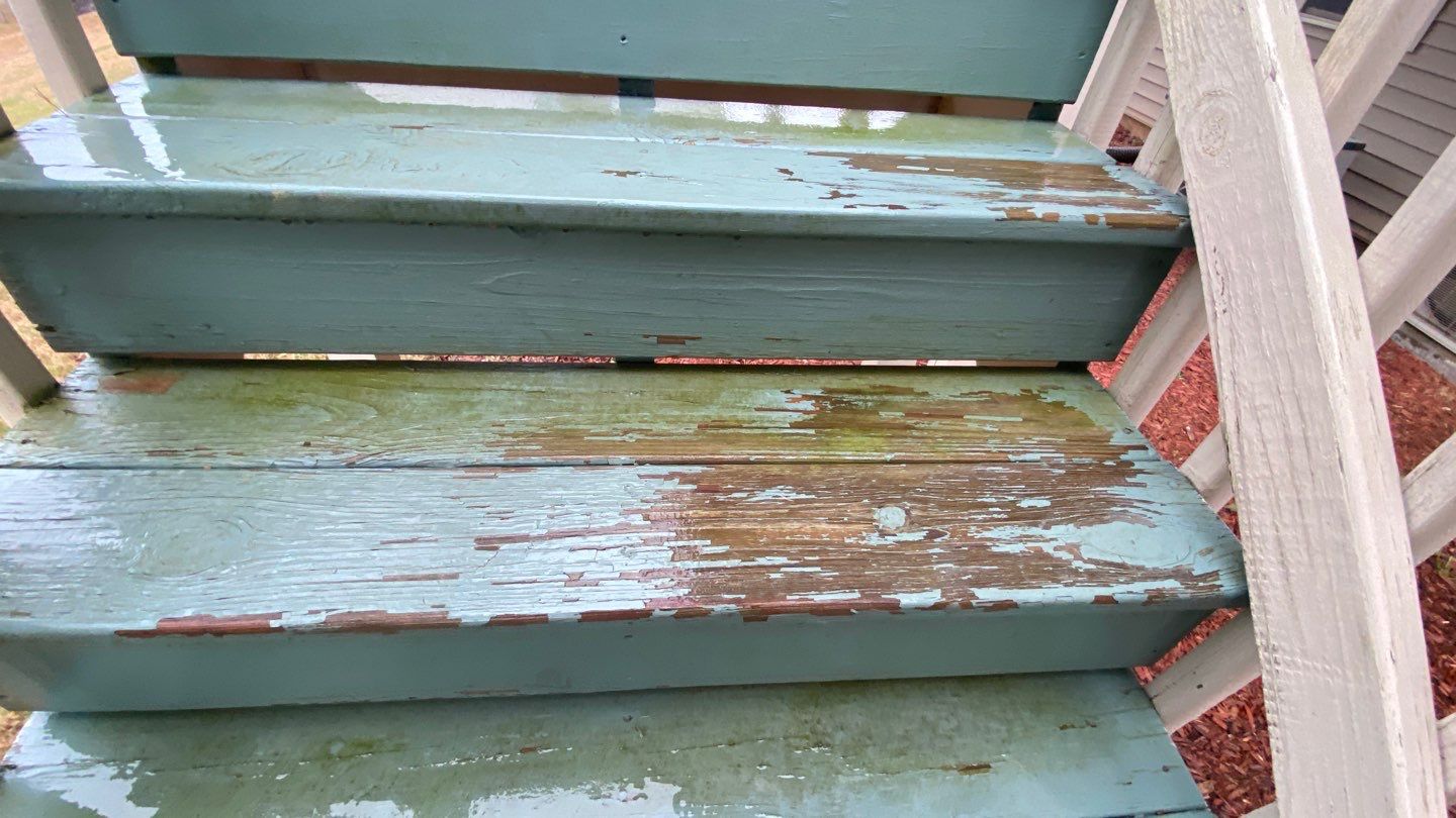 Weathered Deck using AcryFin by DuraSeal