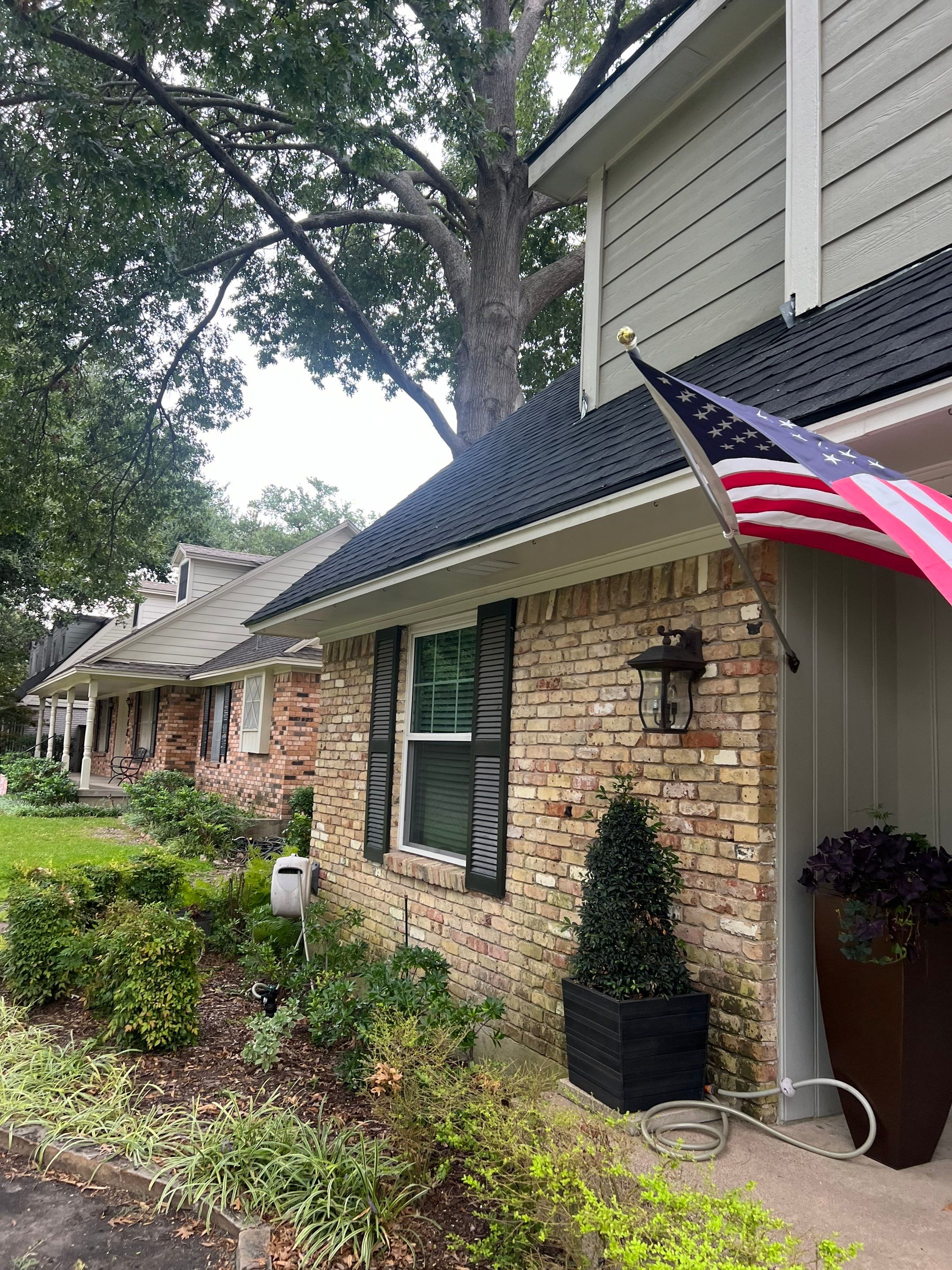 Project in Dallas by Armor Roofing | Exteriors