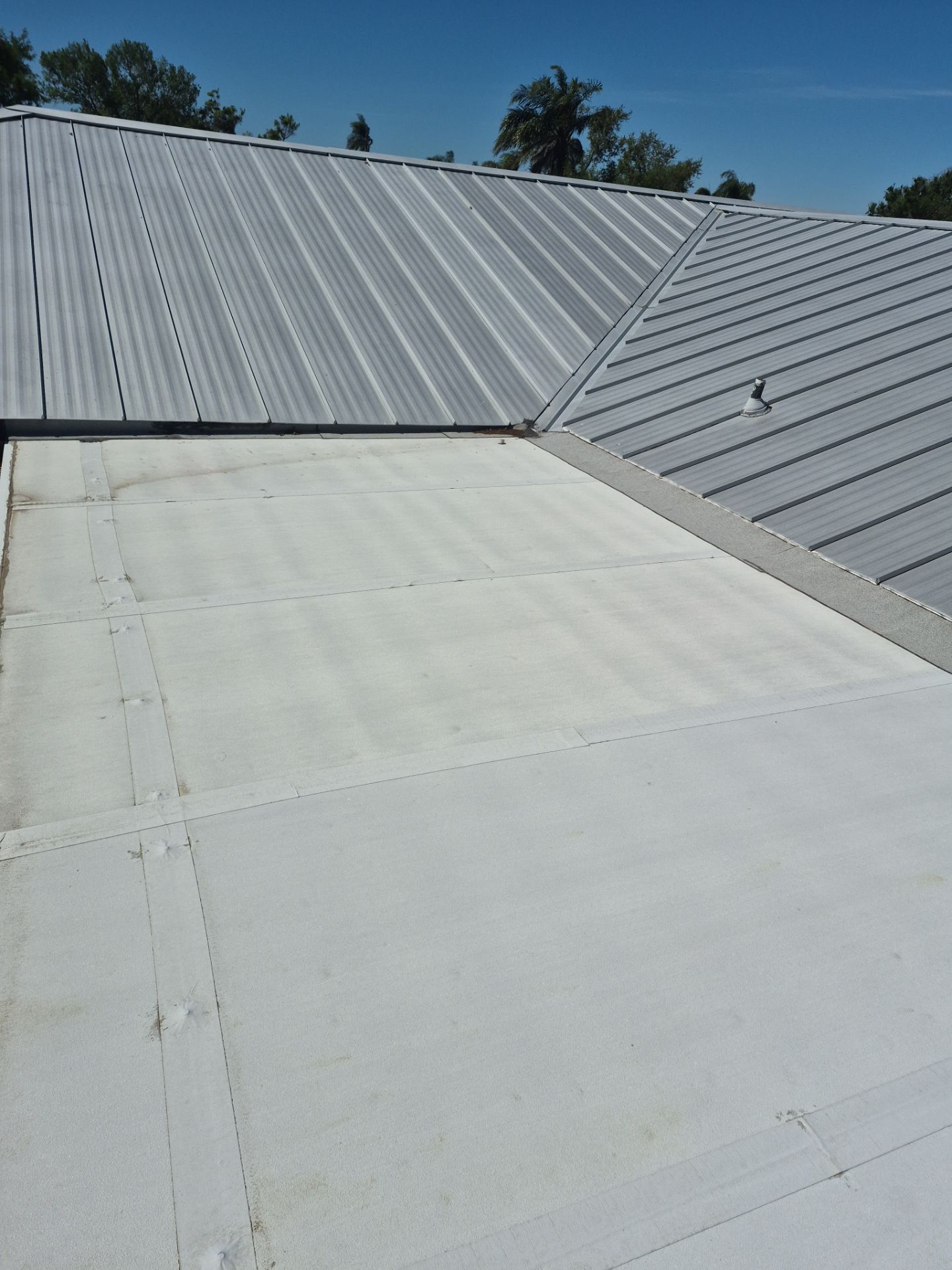 Project in Largo 33774 by Mitchell Roofing Company LLC 