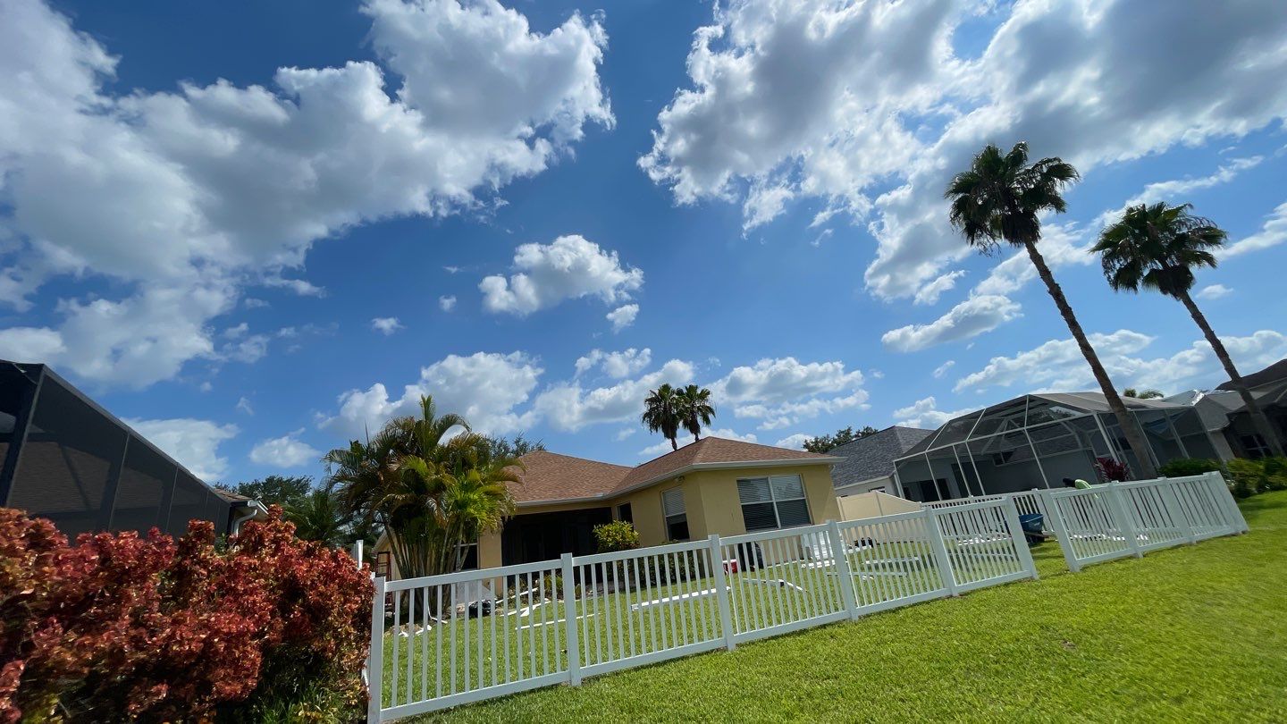 Lakewood Ranch, FL White Vinyl Privacy & Picket Fence by Asap fence and gates, LLC