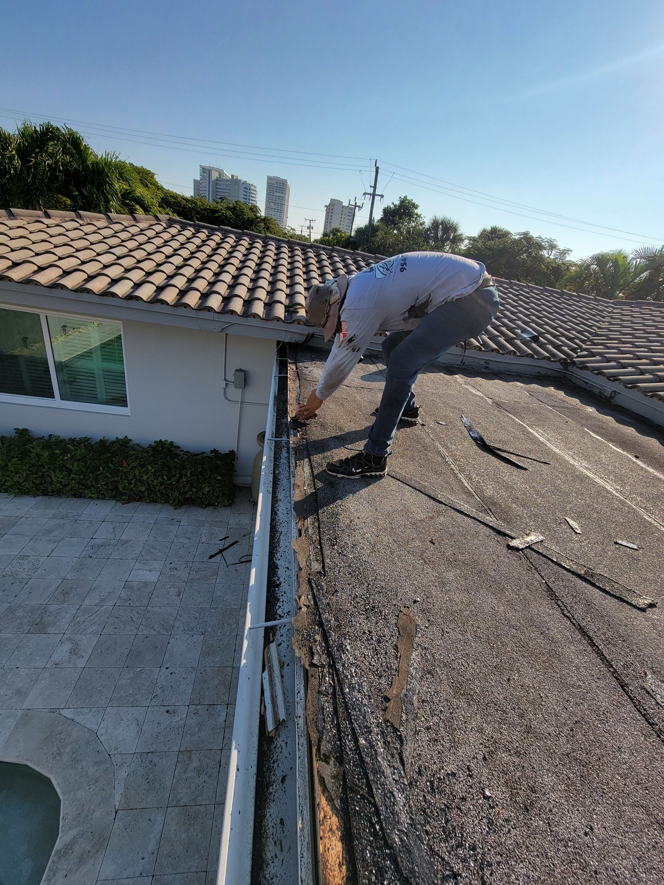Inlet Dr., Fort Lauderdale, FL by G&J Roofing 