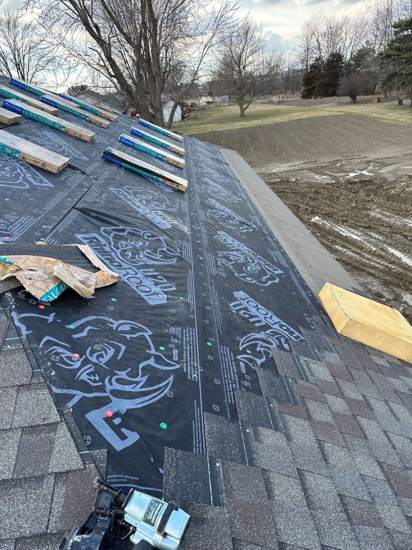 Residential Roofing Installation using CertainTeed Landmark Weathered Wood by Nitro Roofing and Construction