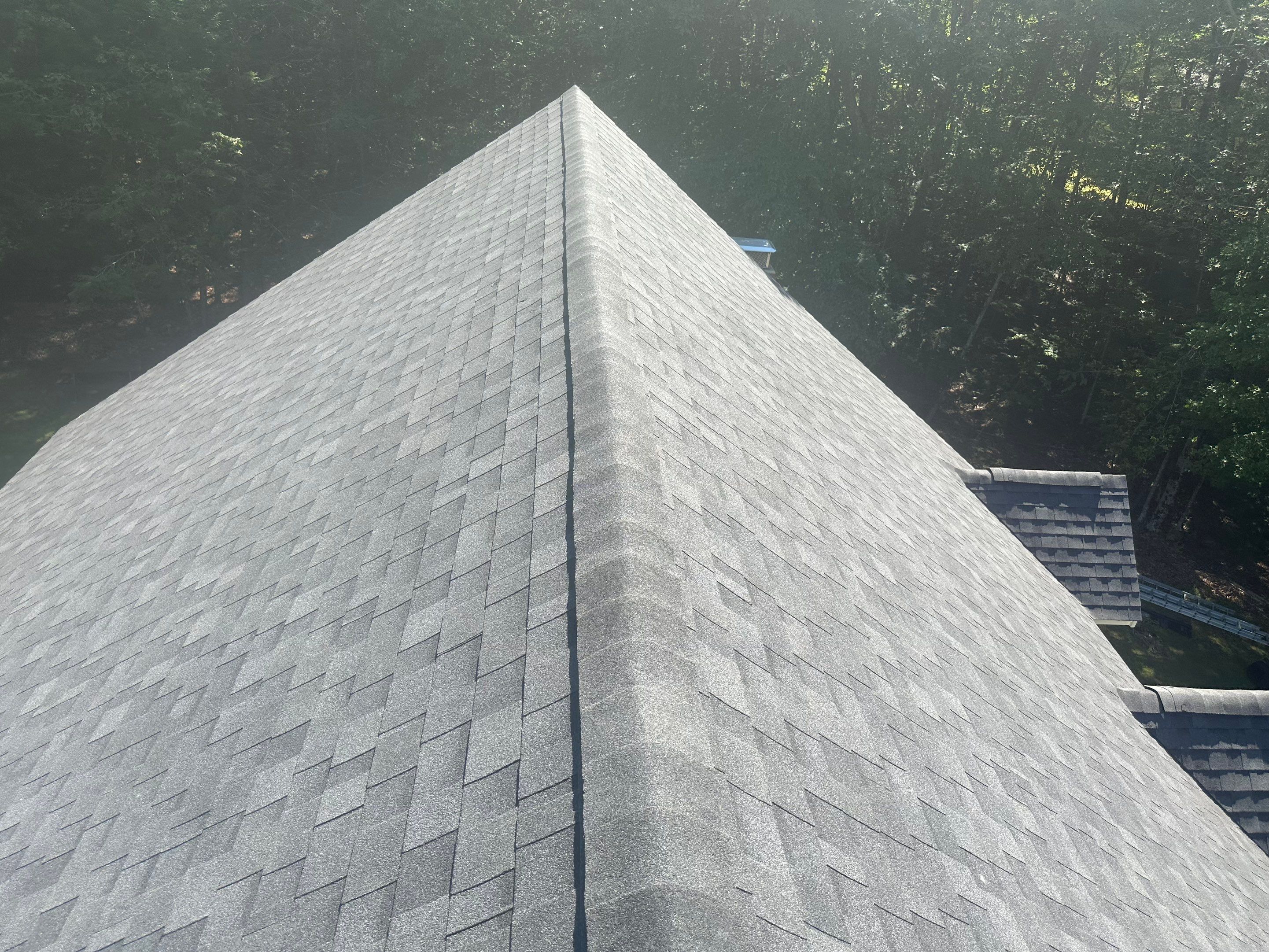 š IKO Roof Transformation in Berwick, Maine! š²šØ by Tall pine roofing