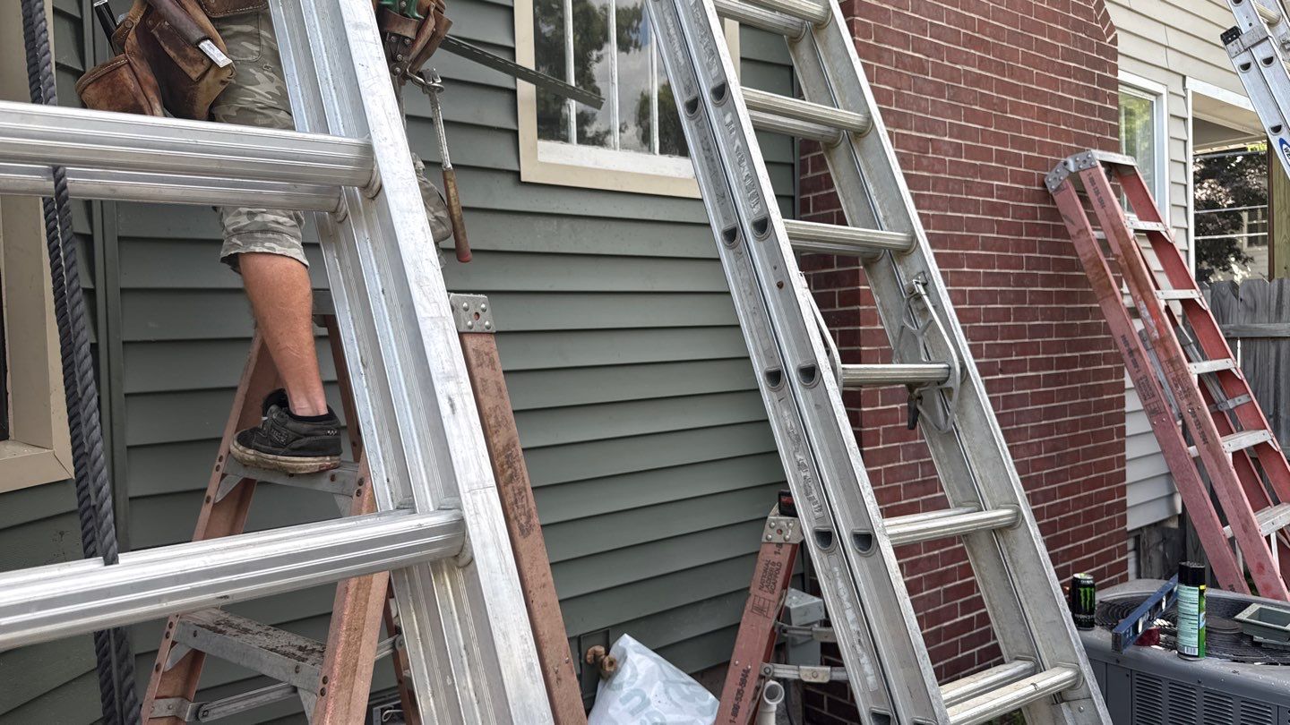 Siding Replacement using Alside Charter Oak D4.5" Deep Moss by 180 Contractors