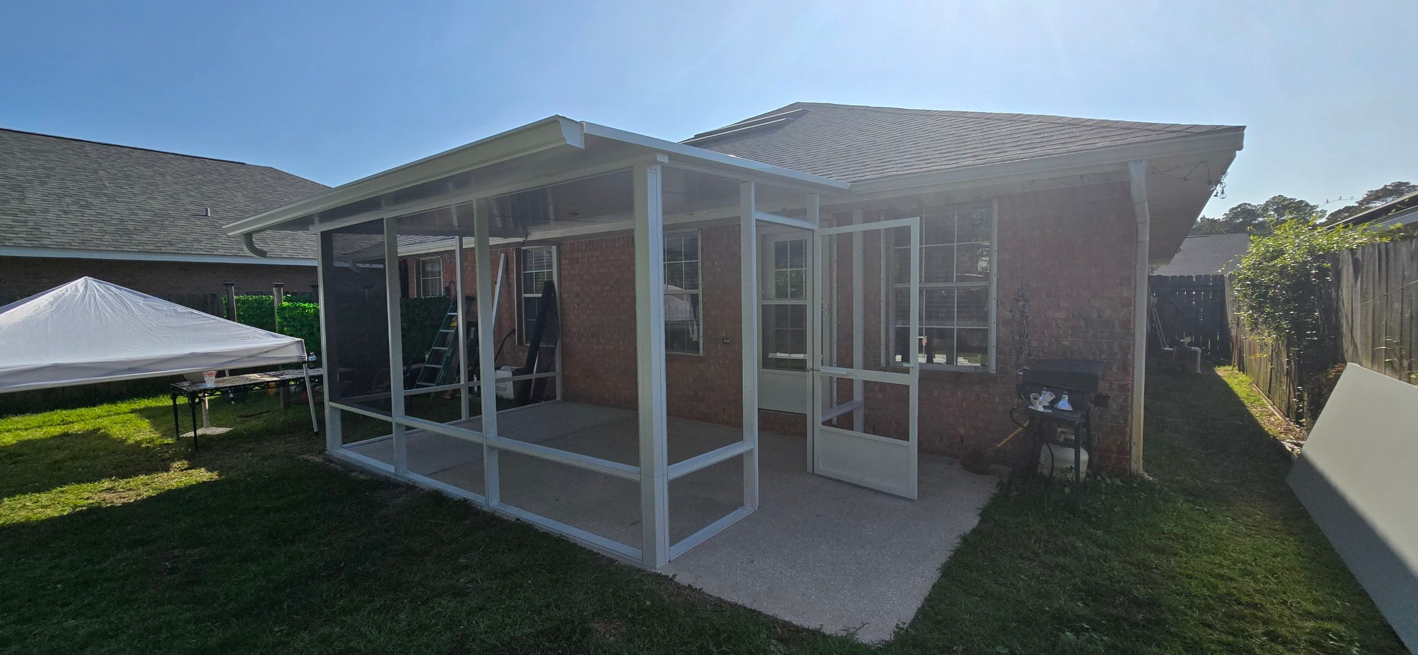 Screen Room in Gulf Breeze by Titan Sunrooms