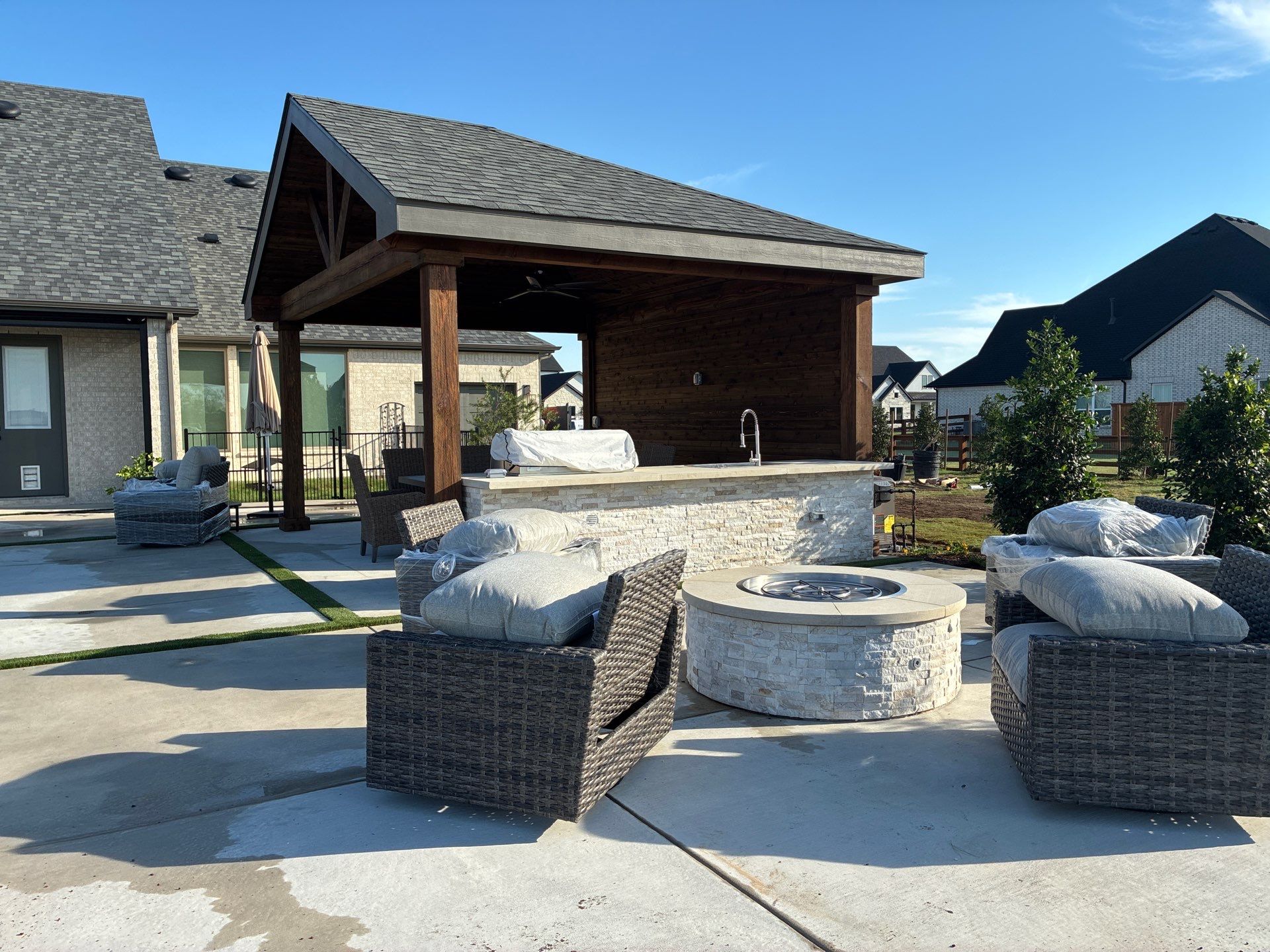 Modern Geometric Pool with Raised Spa, Fire Pit and Cedar Pavilion by Pinnacle Pools and Spas - DFW