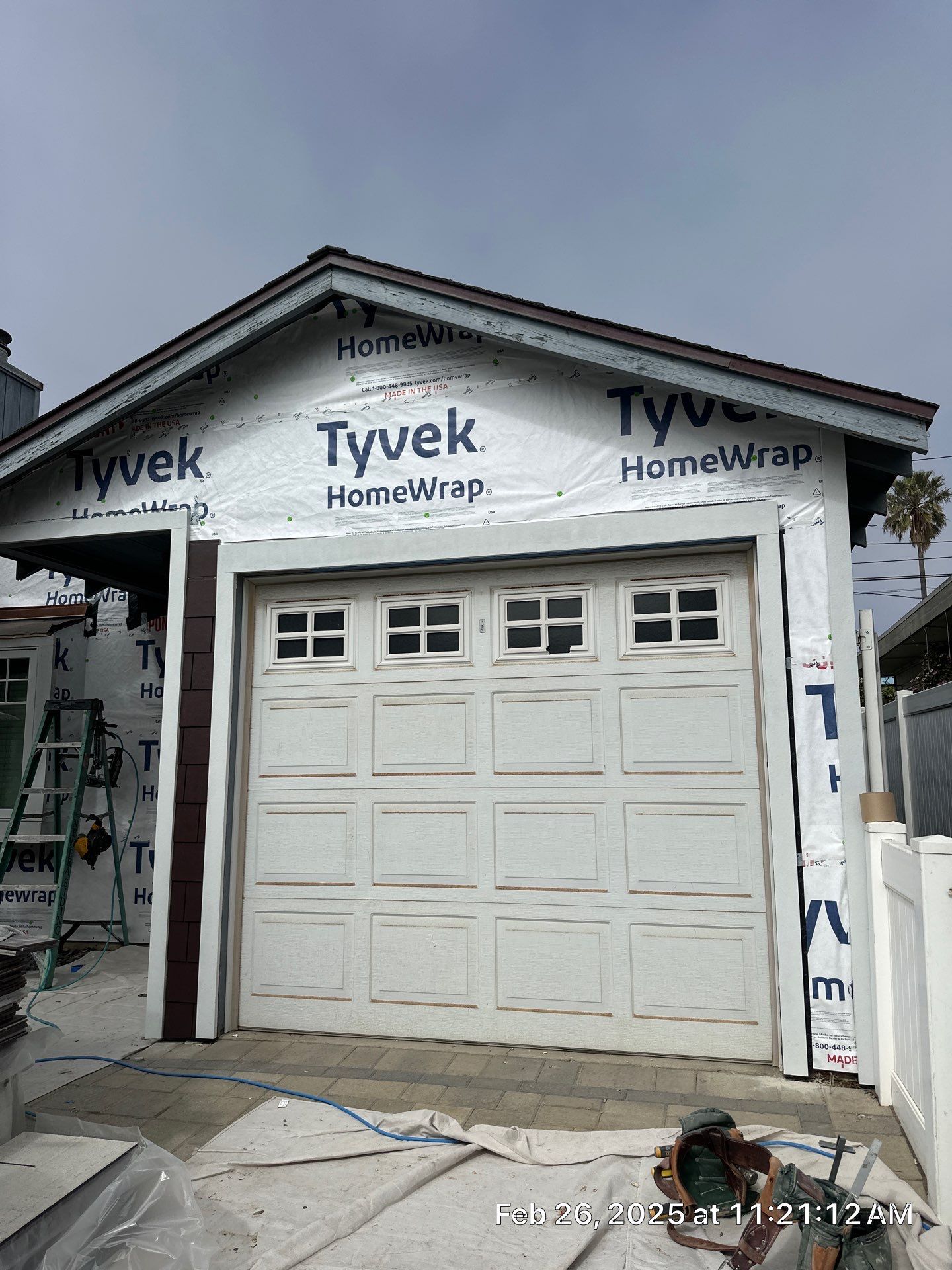 Pre-finish shingles by New Era Siding Inc 