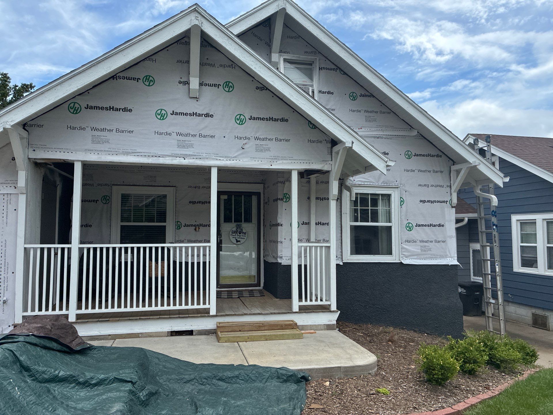 James Hardie Iron Gray Siding Replacement for Omaha Home by Carps Complete Exteriors 