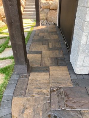 Flagstone Walkway/ Stamped Concrete