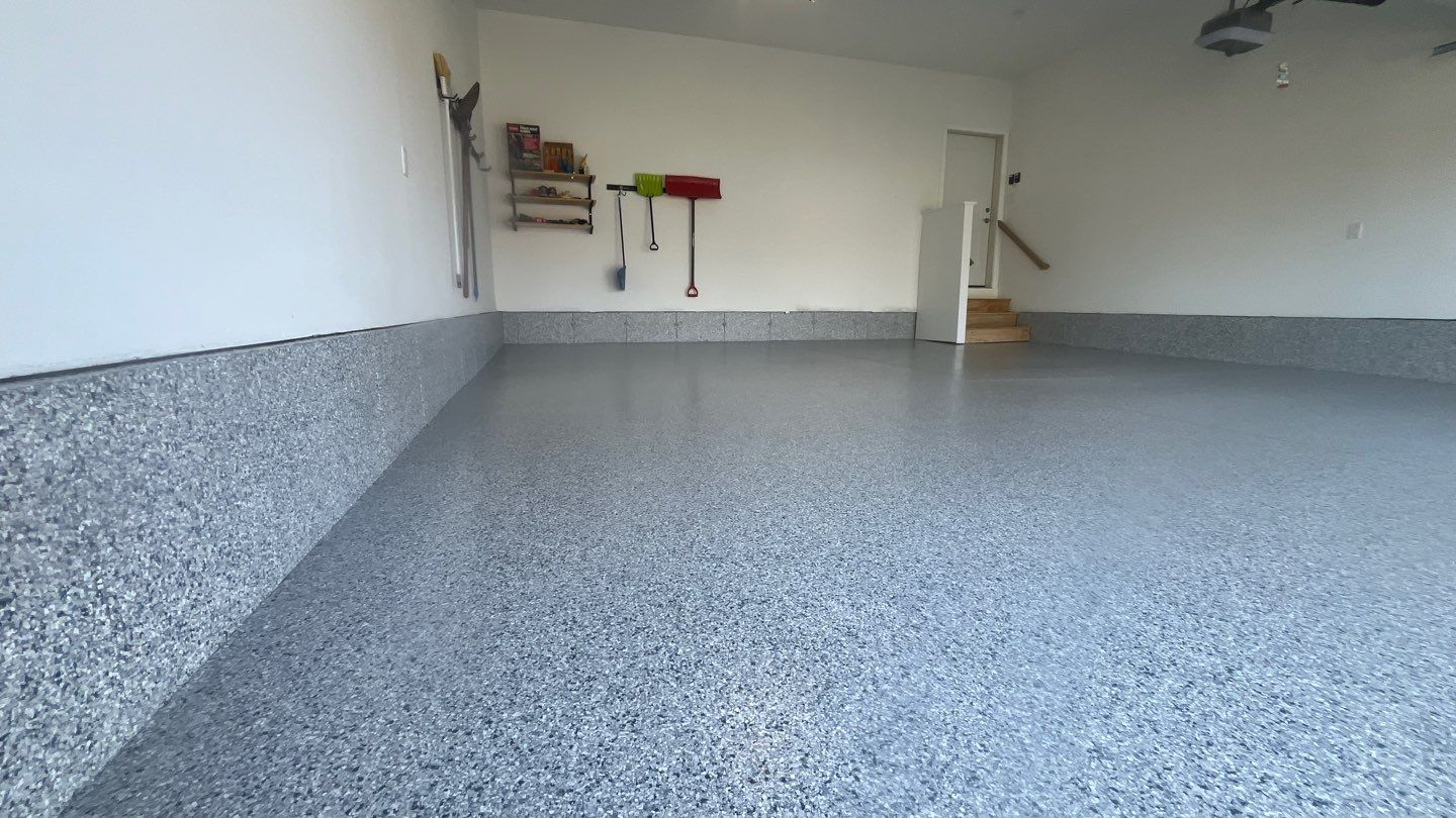 Garage in Londonderry, NH 03053 by Symphony Concrete Coatings