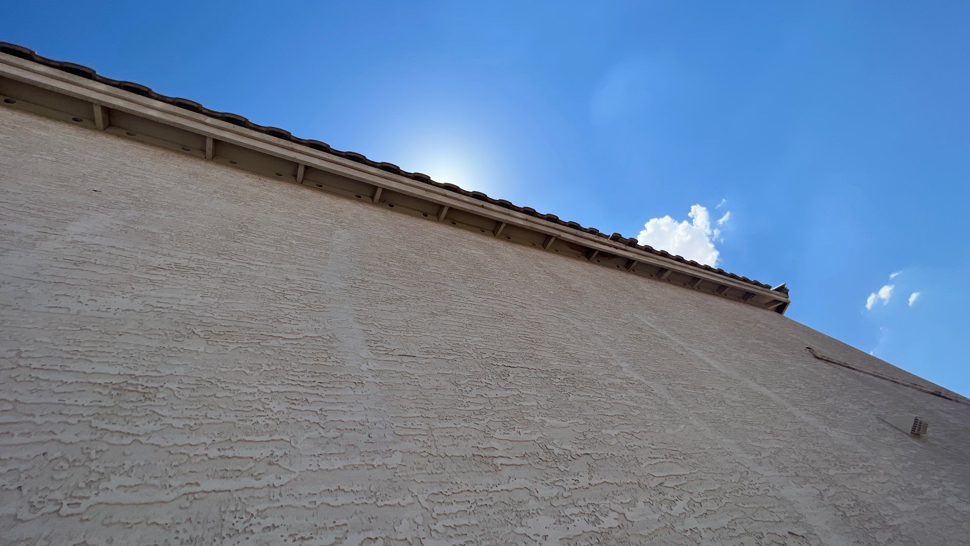 Exterior Painting using Dunn-Edwards EVERSHIELD®  by Crash of Rhinos Painting & Garage Floors