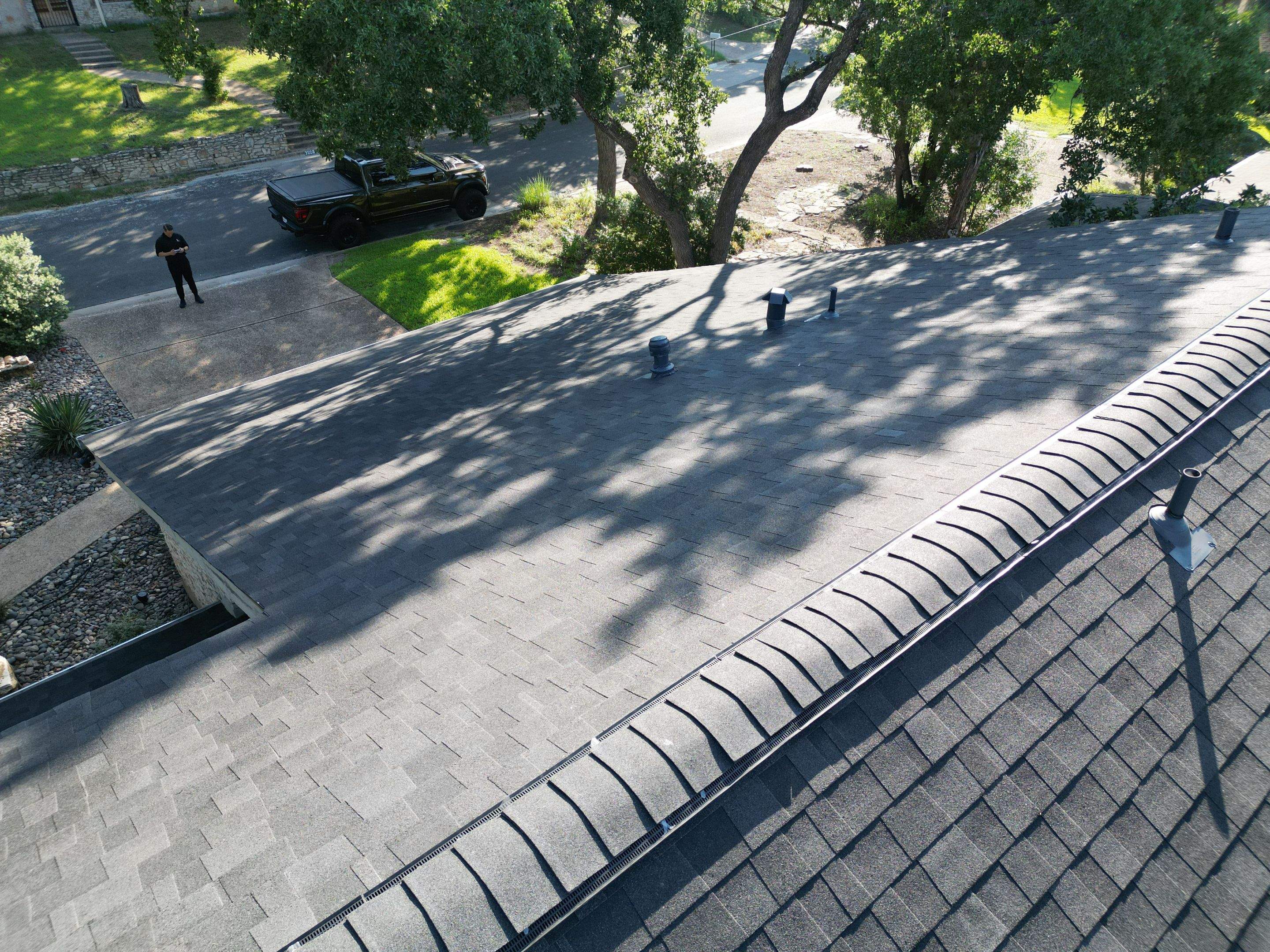 Onyx Black - Owens Corning TrueDefinition Duration by RoofsOnly.com