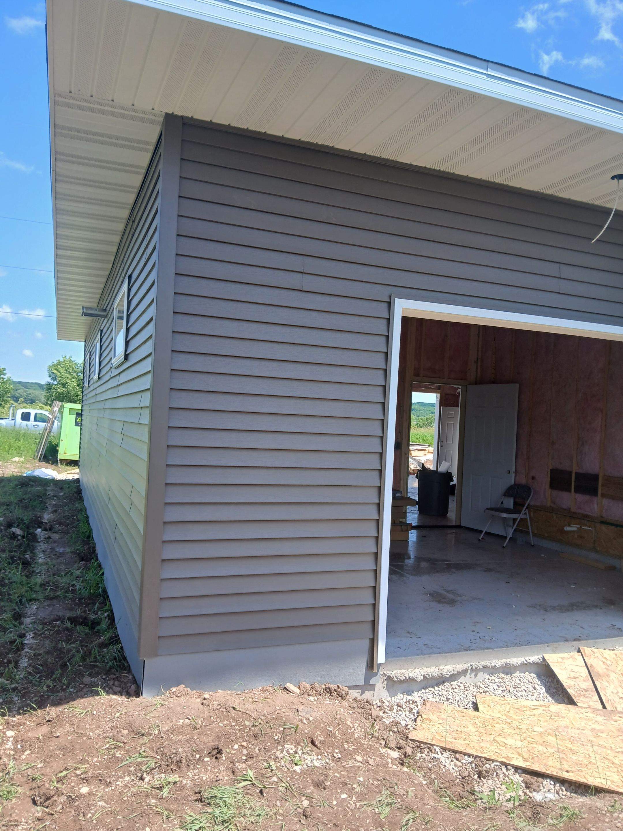 New Con Siding  by Gellings Roofing & Siding
