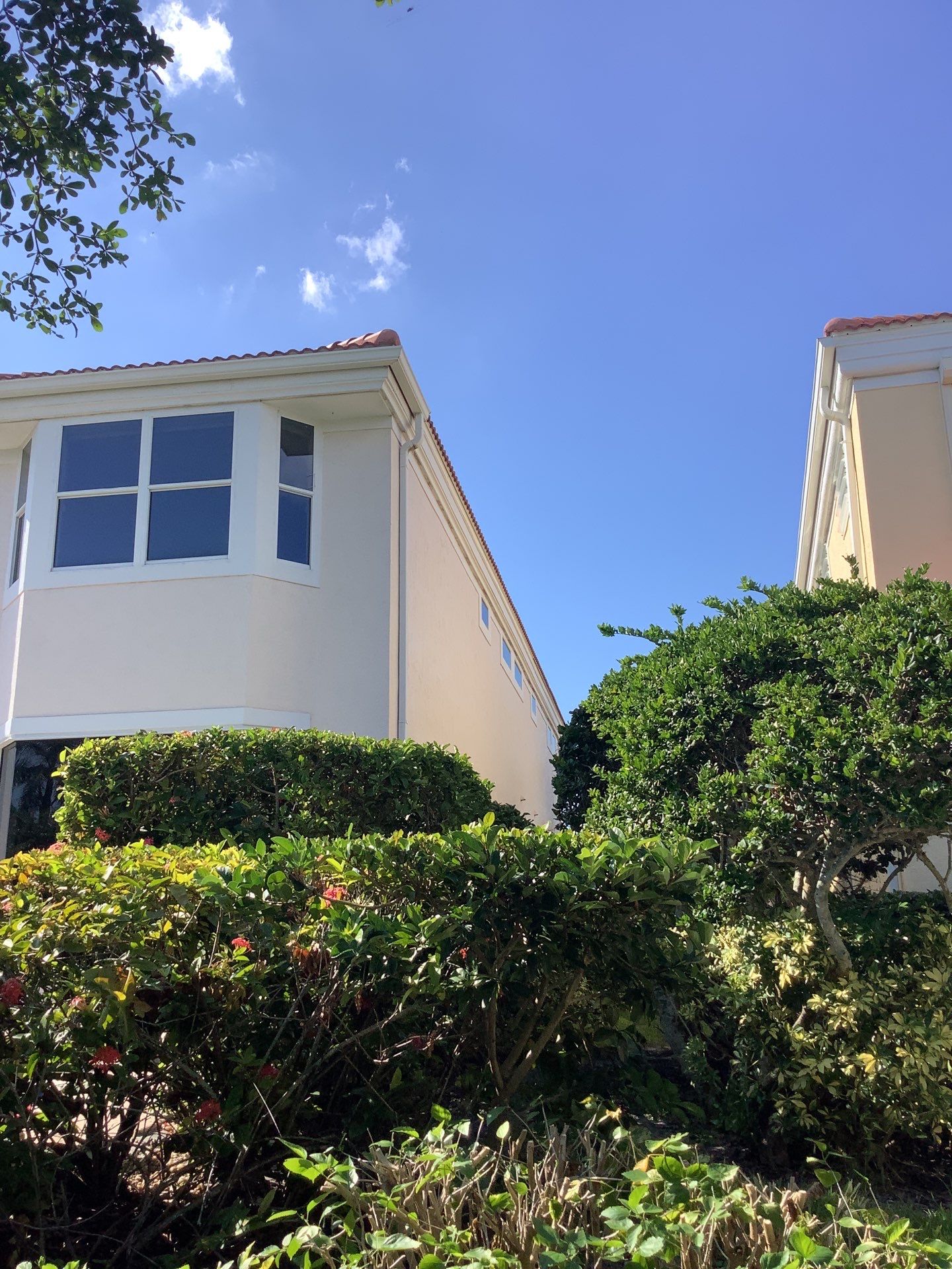Finish Gutters for Luxury Homes in Longboat Key FL by Gutter Professors