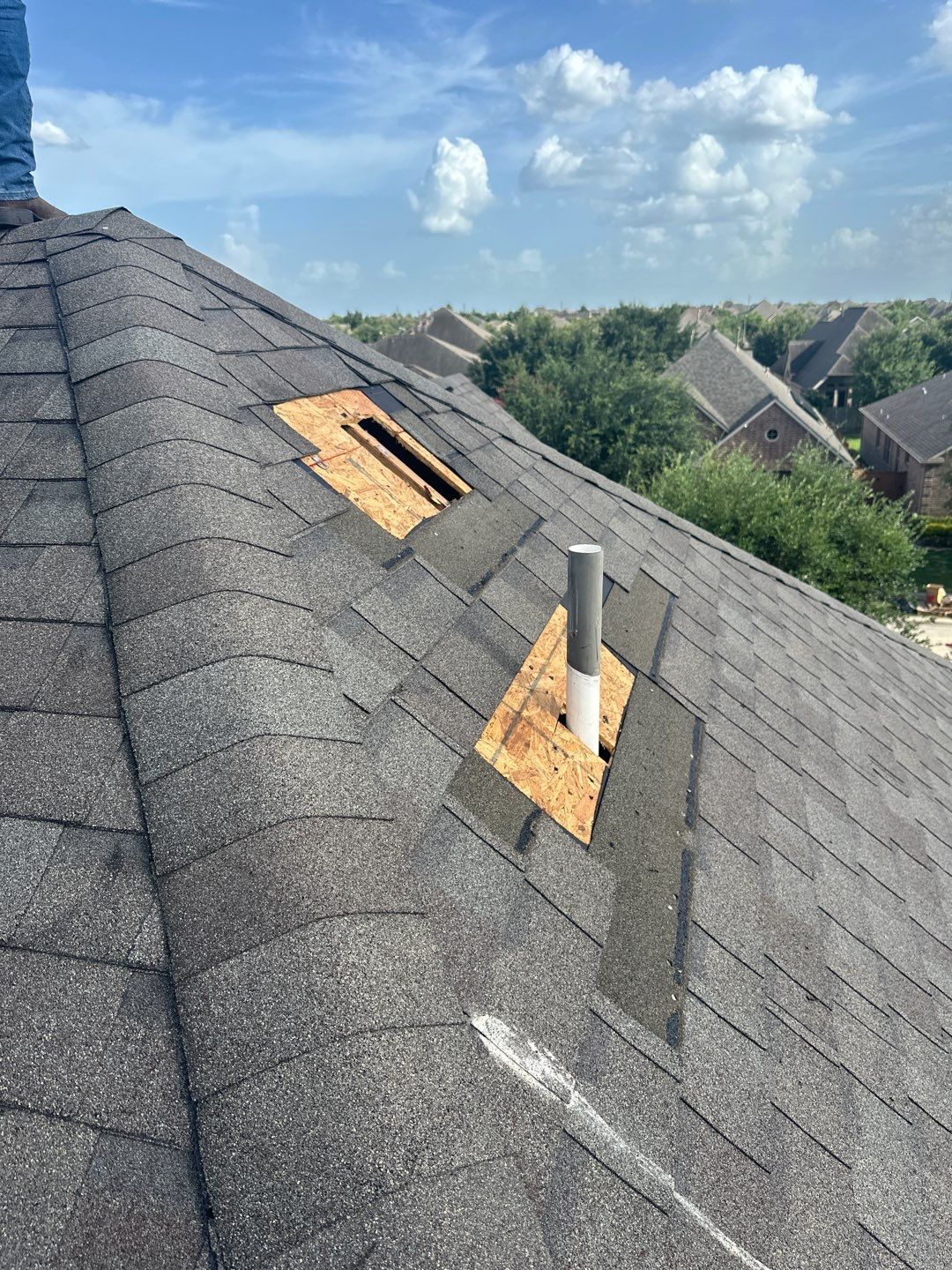 Residential Roofing Installation using Owen's Corning Duration (Lifetime) Shingles by Roof Repair Company