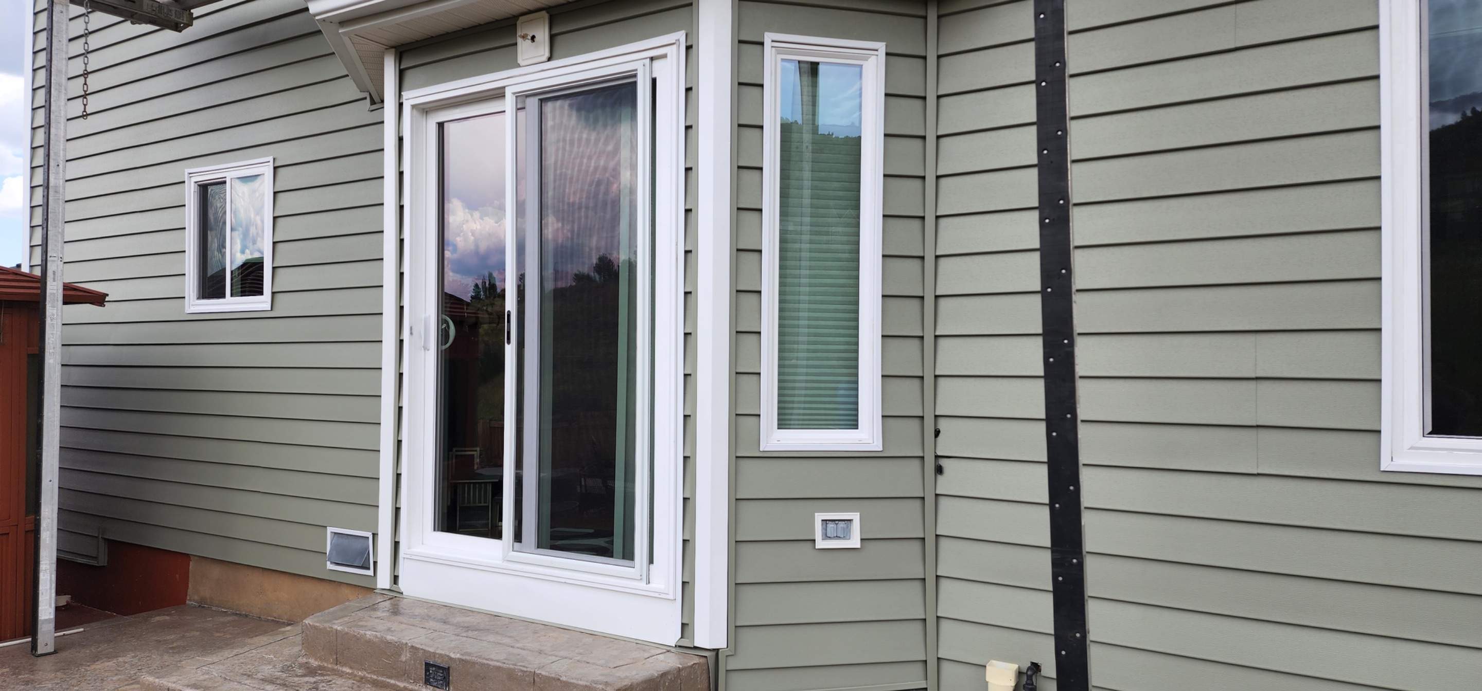 Roxbough! Upgrade that Vinyl Siding to Crane Insulated Vinyl Siding by 1st choice windows and siding