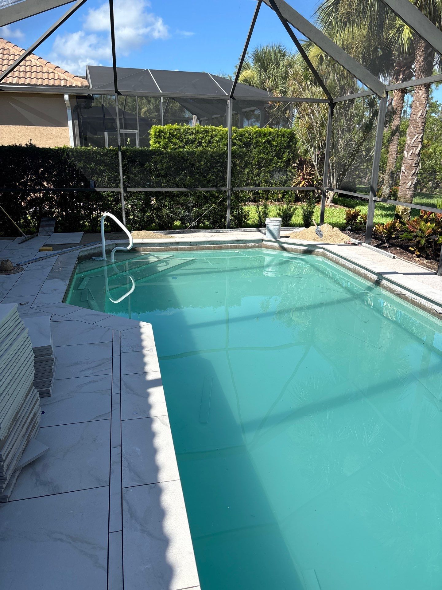 Porcelain Pool Deck - Colonial Country Club by Old Town Pavers Llc