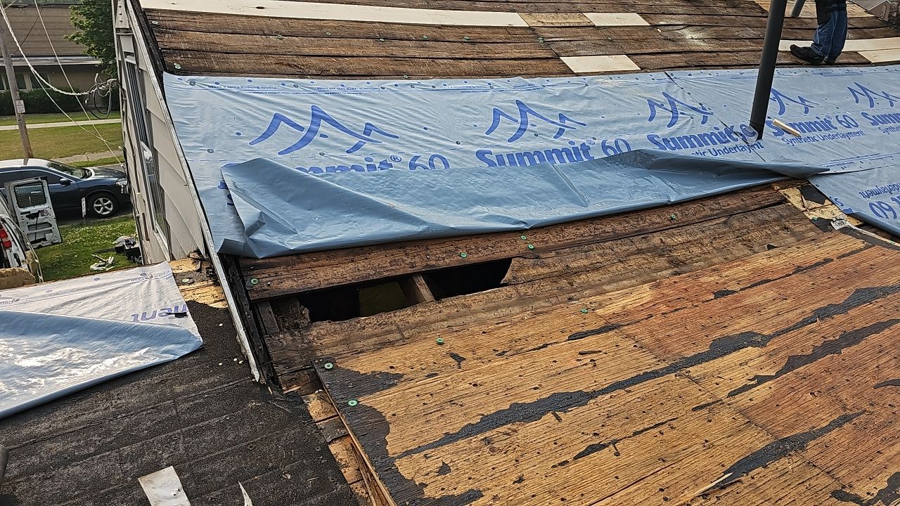 ATLAS PINNACLE COLOR: MORNING HARVEST by Eagle Eye Roofing